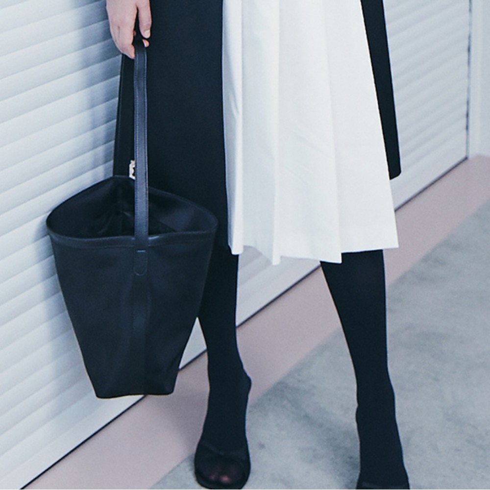Rosy Shirring Padding Tote Bag 로지 셔링 패딩 토트백_Ivory
