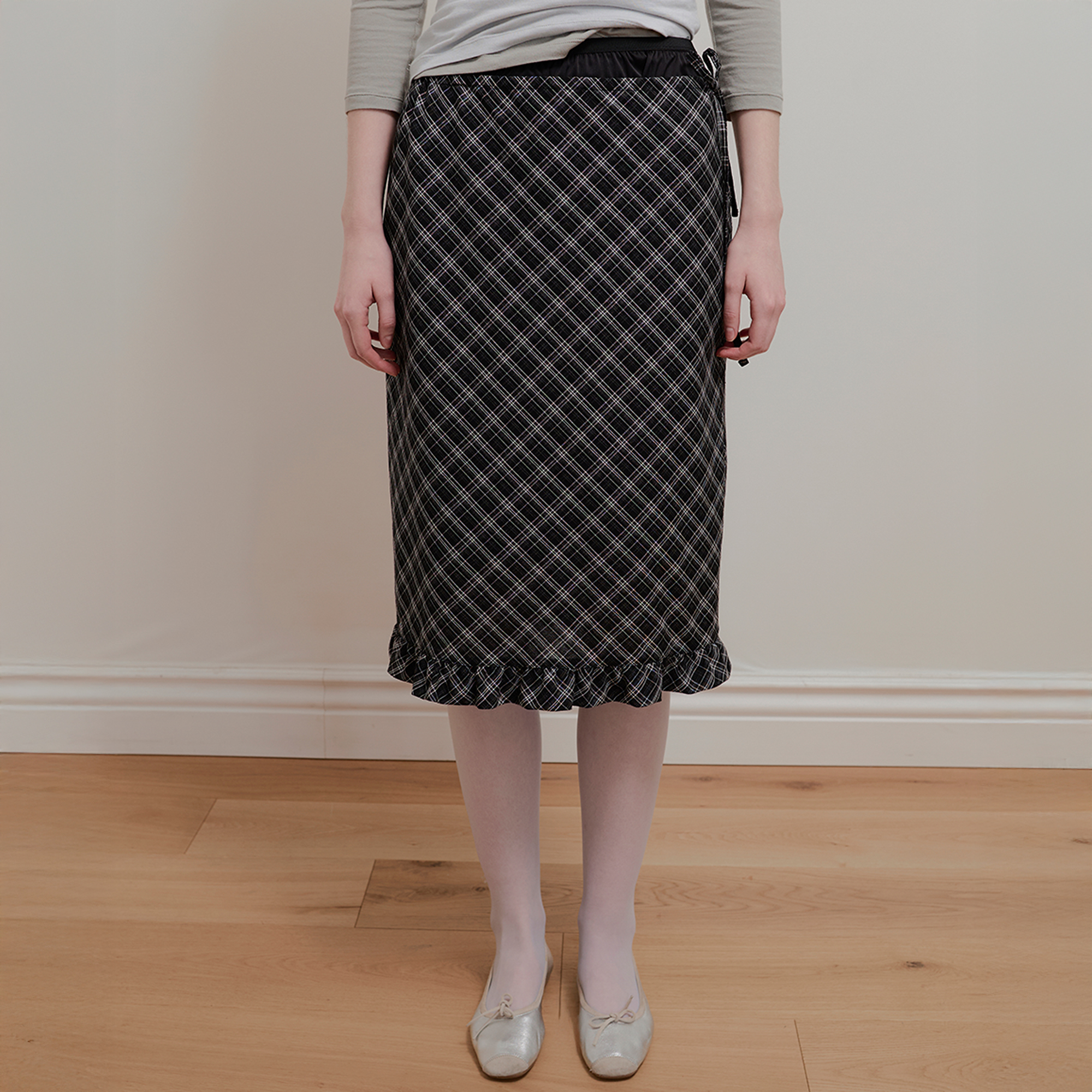 HBT Soft Lace Dot Skirt (BLACK) - 감도 깊은 취향 셀렉트샵 29CM
