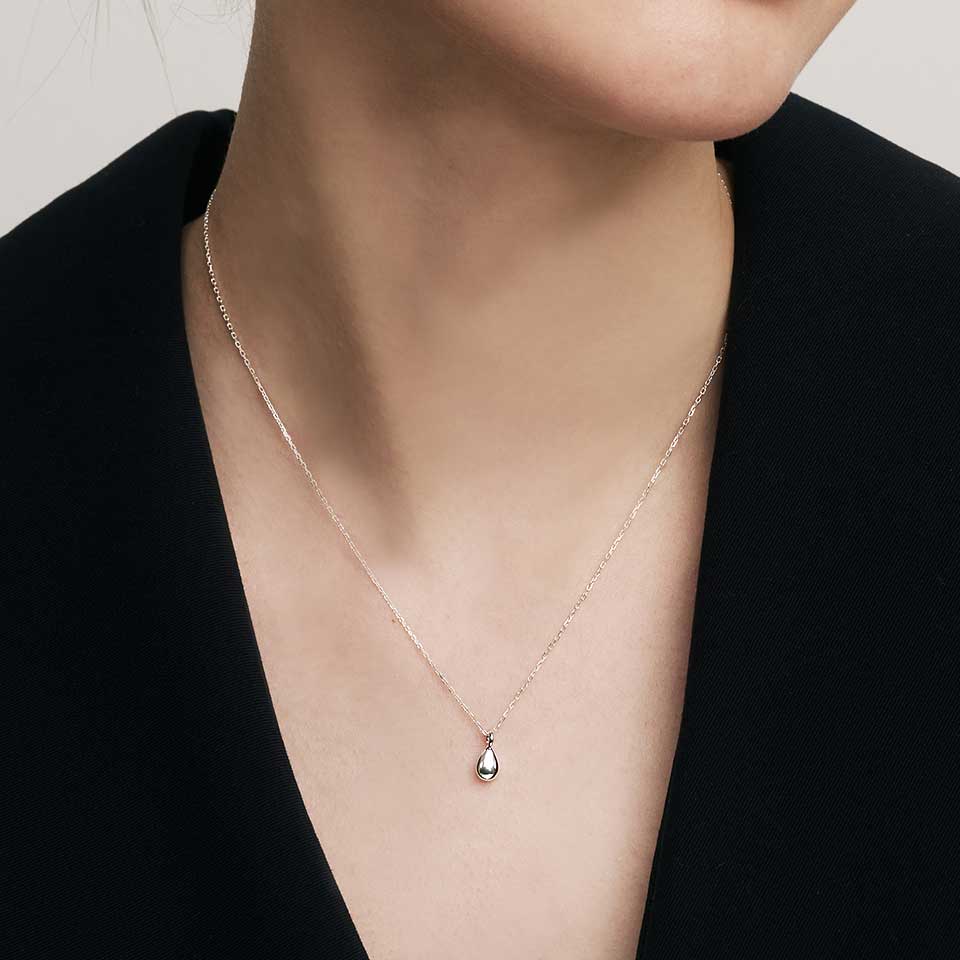 ★Hei★sv925 clover pendant necklace★ohmygirl hyojeong 着用 오마이걸 효정 착용][sv925] clover pendant necklace - 감도