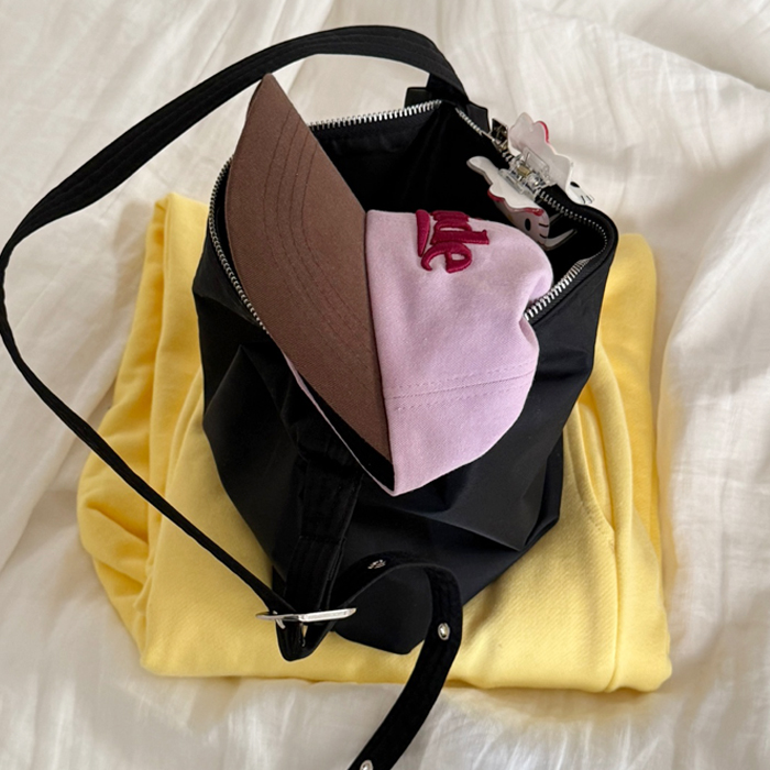 【more jude】 韓国人気★2way Jude Buddy bag 2way Jude Buddy bag Black - 감도 깊은 취향 셀렉트샵 29CM