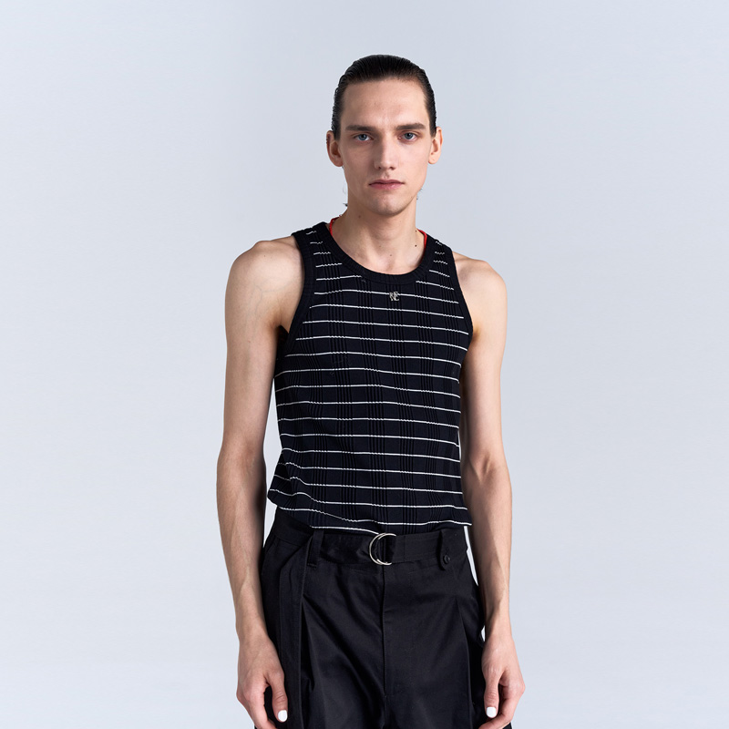 LOGO STRIPED SLEEVELESS TOP - BLACK - 감도 깊은 취향 셀렉트