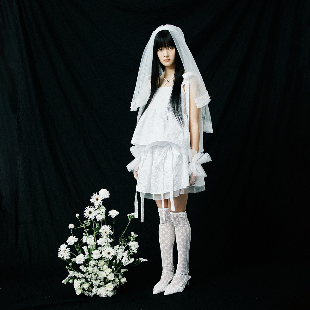 ●FOGDAWN● Rose Jacquard Volume Mini Skirt (2色) Rose Jacquard Volume Mini Skirt (white) - 감도 깊은 취향