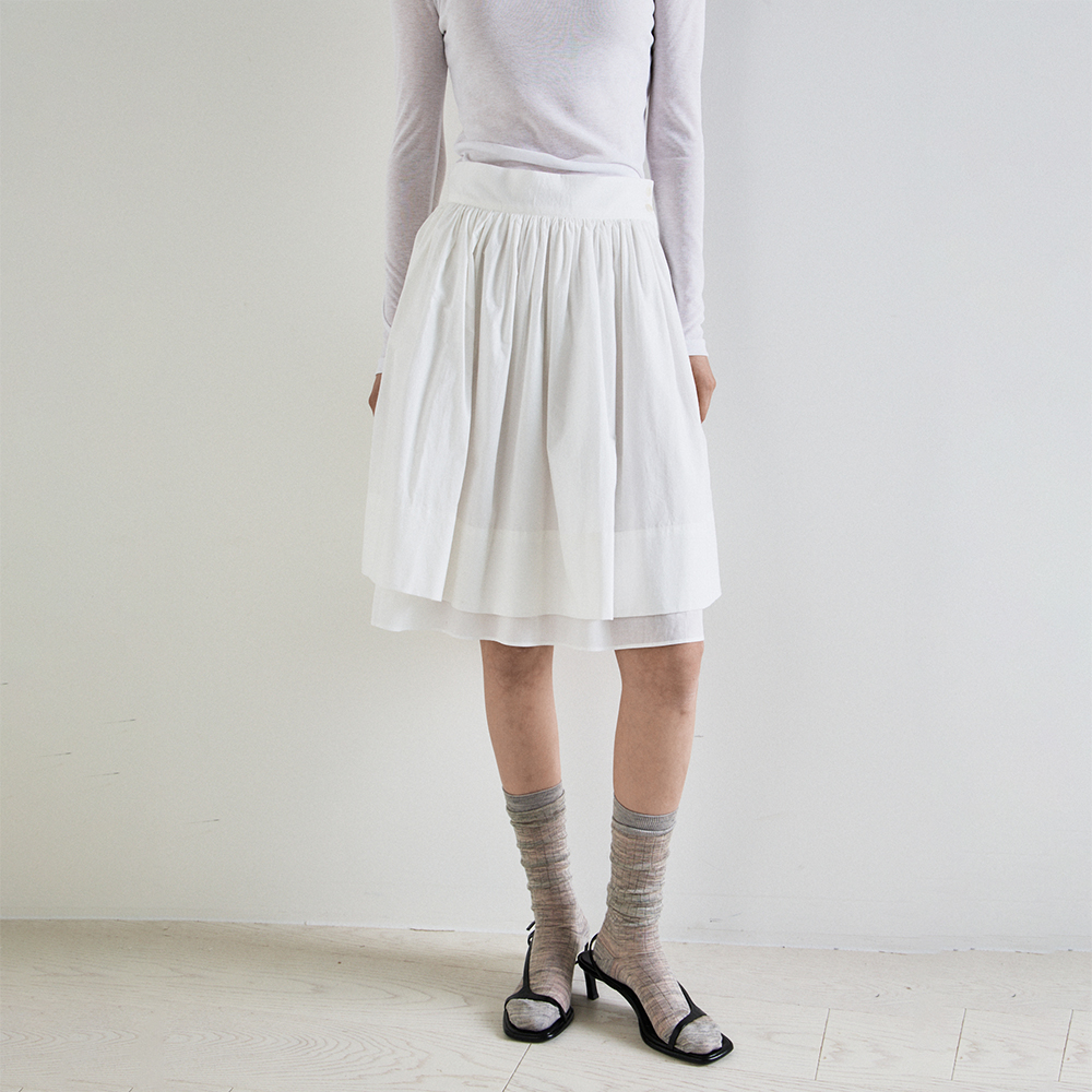 Lake Pintuck Midi Skirt - Ivory - 감도 깊은 취향 셀렉트샵 29CM