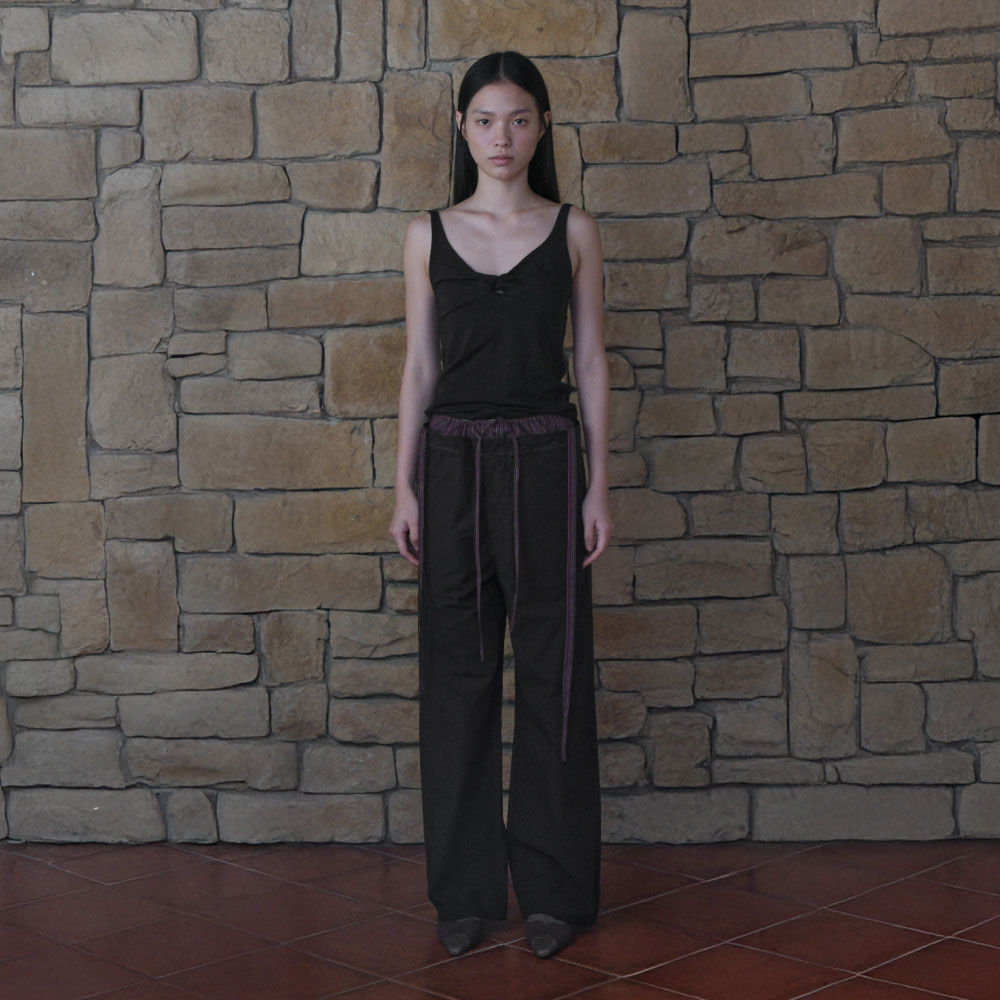 【LOULOUSEOUL】Vacation Stripe Pants (Apricot) Vacation Stripe Pants (Apricot) - 감도 깊은 취향 셀렉트샵 29CM