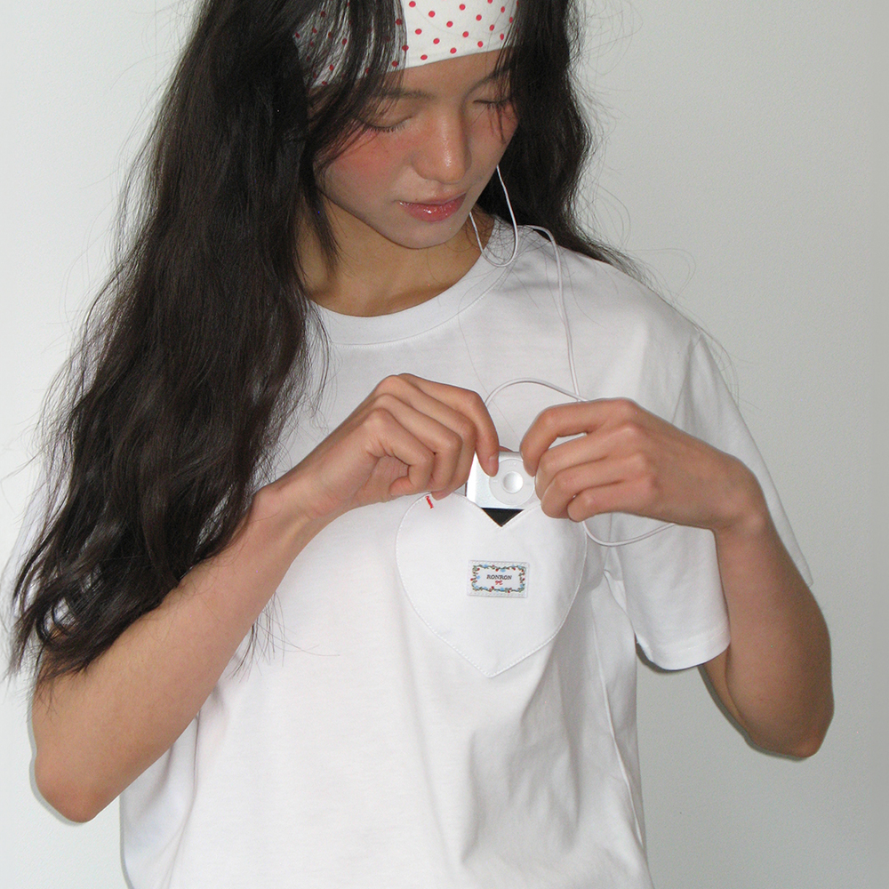 HEART POCKET OVER FIT SHORT SLEEVE T SHIRT WHITE - 감도 깊은