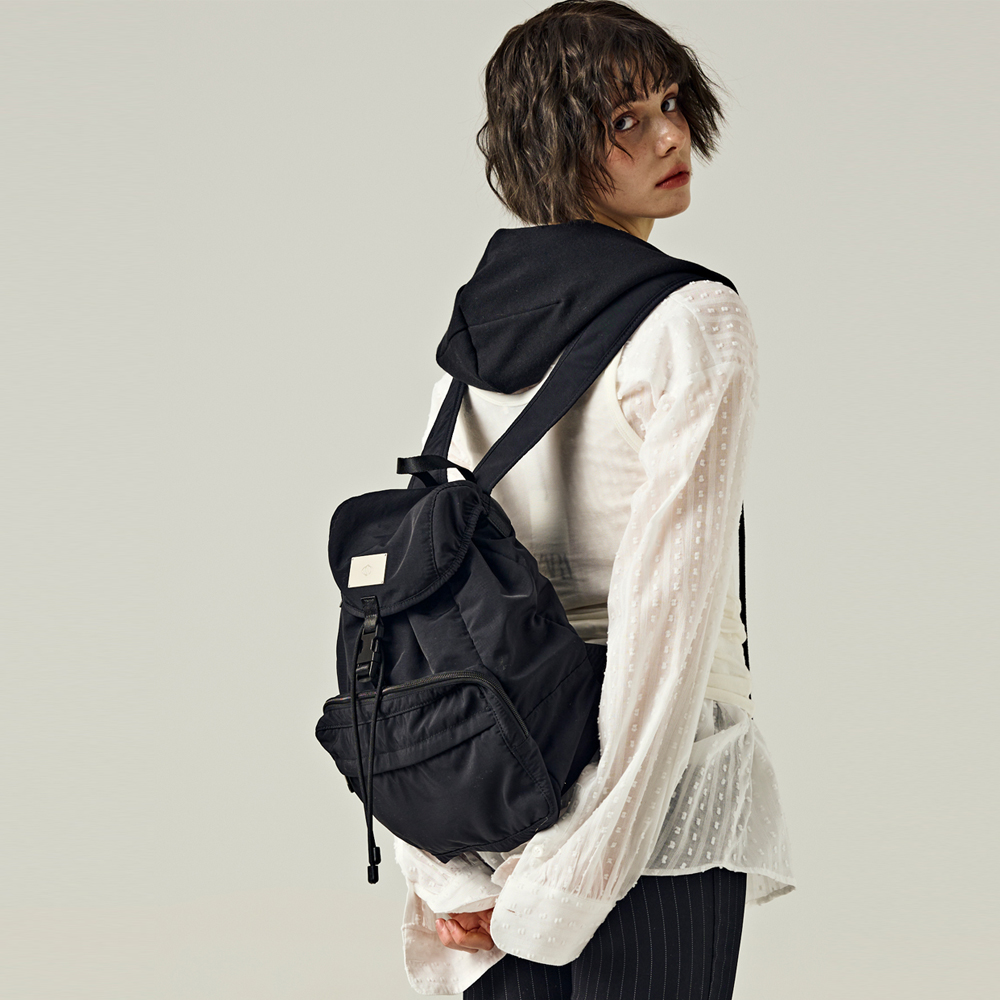 【saladbowls】 CLOUD BACKPACK /追跡付 MUSINSA公式 | SALAD BOWLS CLOUD BACKPACK [BLACK]