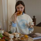 momur weekend 에피그램X모머위켄드 맨투맨_크림