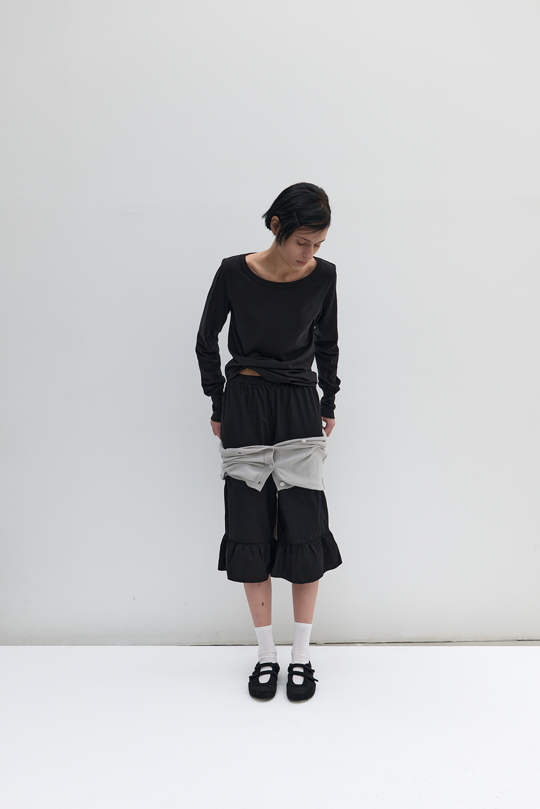 韓国商品/NOTHINGEVERYTHING FRILL DETAIL COTTON PANTS Jielur Wide Leg Red Black White Plaid Pants Women Korean