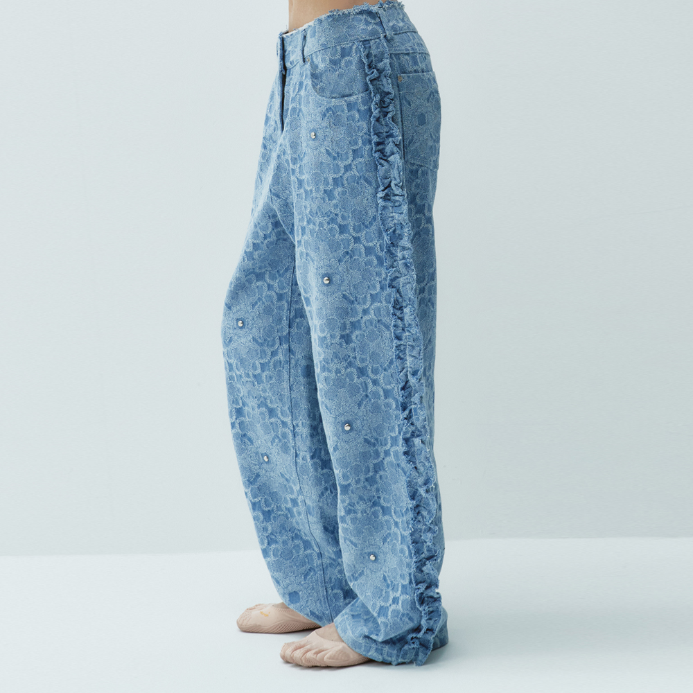 【Gimmetheyoung】G_STUD FLOWER CUT FRILL PANTS SKY BLUE G_STUD FLOWER CUT FRILL PANTS / SKY BLUE [2nd Restock