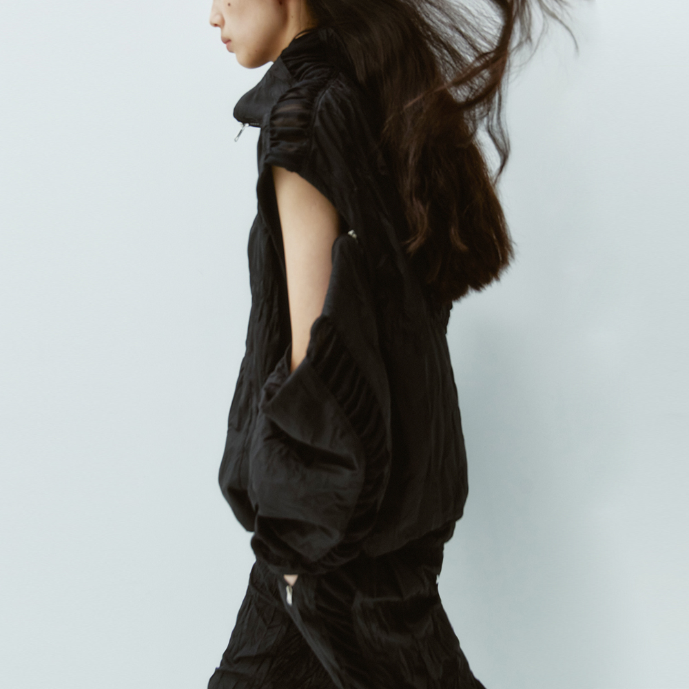 Gimmetheyoung★韓国★人気★G_SHEER SHIRRING TEXTURE JUMPER G_SHEER SHIRRING TEXTURE JUMPER / BLACK [Restock] - 감도