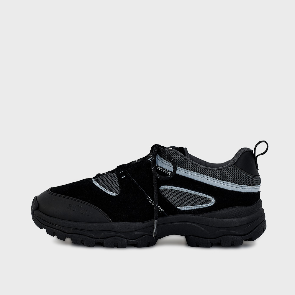 【SOFT SEOUL】 HATSUKOI SNEAKERS [BLACK] Designer fashion, Seoul-fully created | W Concept
