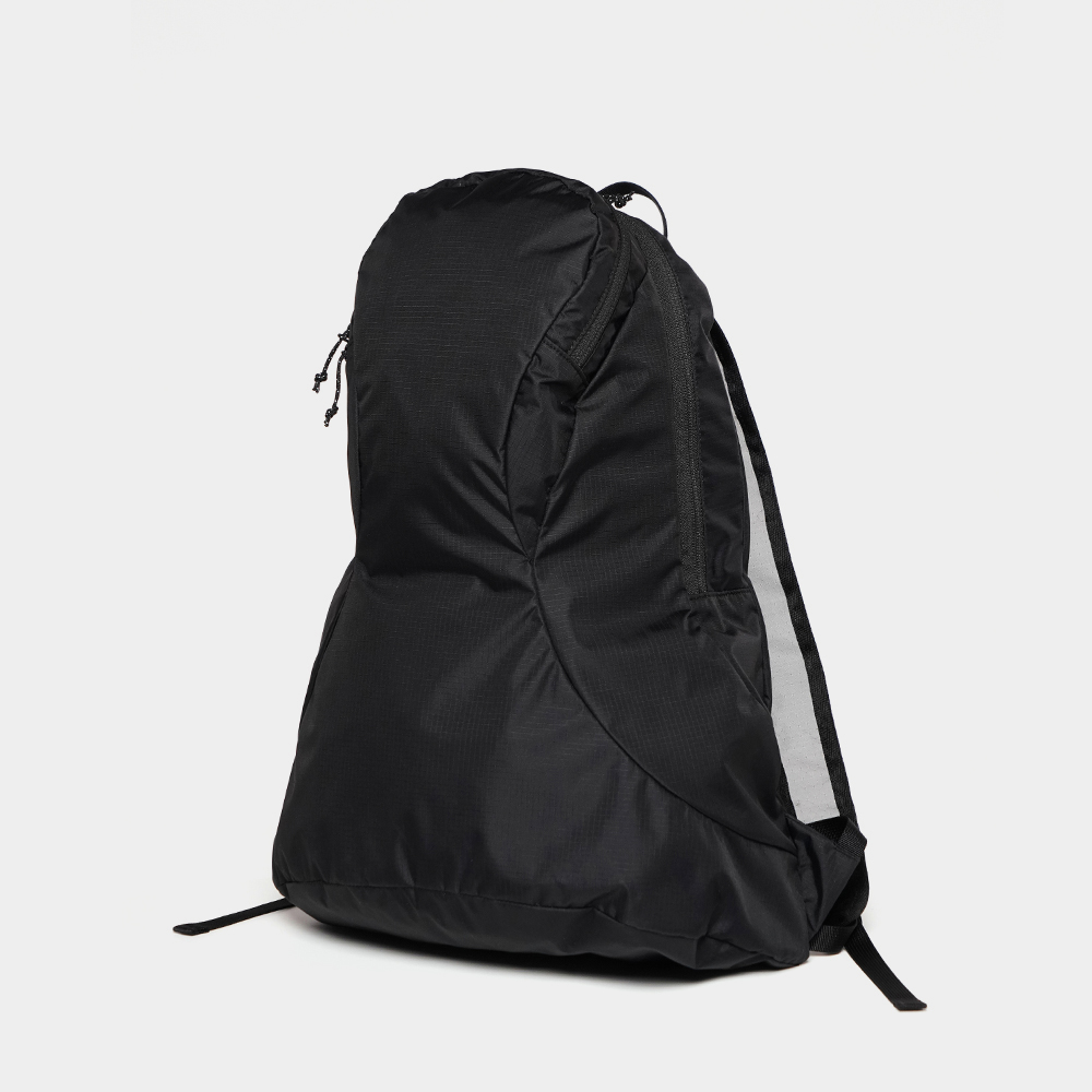 【MADDEN】Zinger Color Block Backpack Zinger Color Block Backpack Black - 감도 깊은 취향 셀렉트샵 29CM