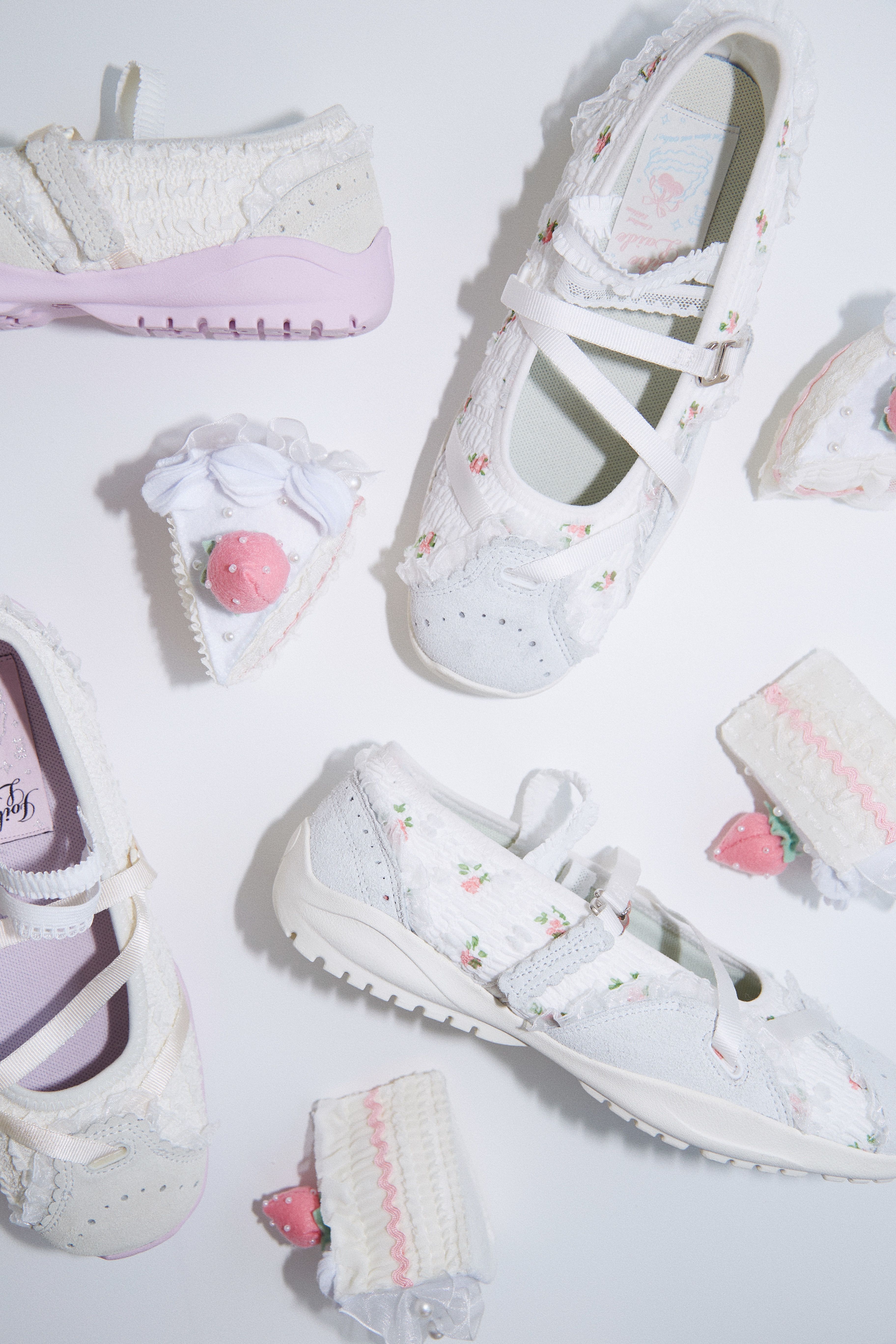 【 jolie laide】x flct コラボ★NMIXX着用 Rococo Leto Sandals 8053485857975---