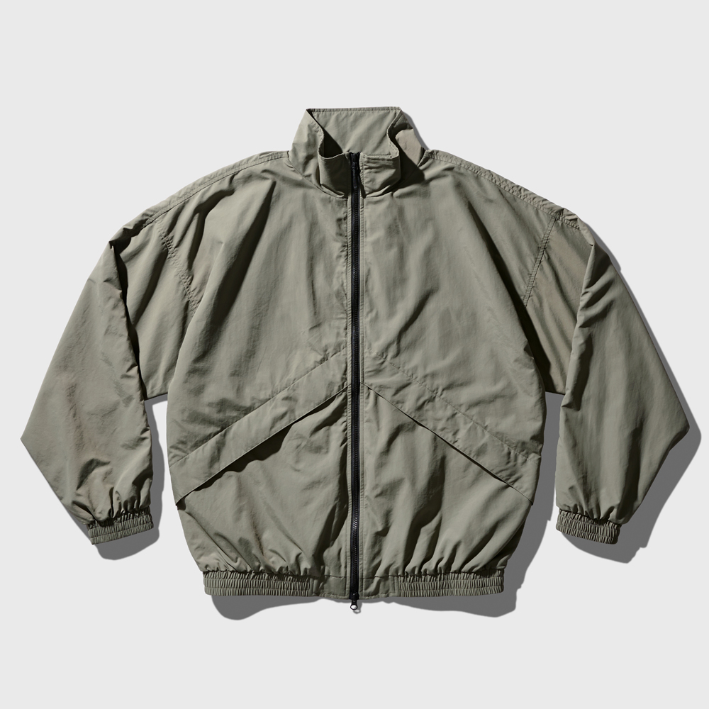 ★OY★OBLIQUE LINE TRACK JACKET-KHAKI★正規品/韓国直送料込 OY/オーワイ』OBLIQUE LINE TRACK JACKET/ライントラック