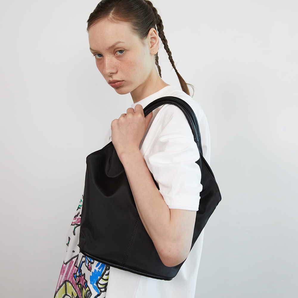 ★YEOMIM★ mini vase bag (nylon black) 2nd restock] Mini vase bag (canvas black) - YEOMIM