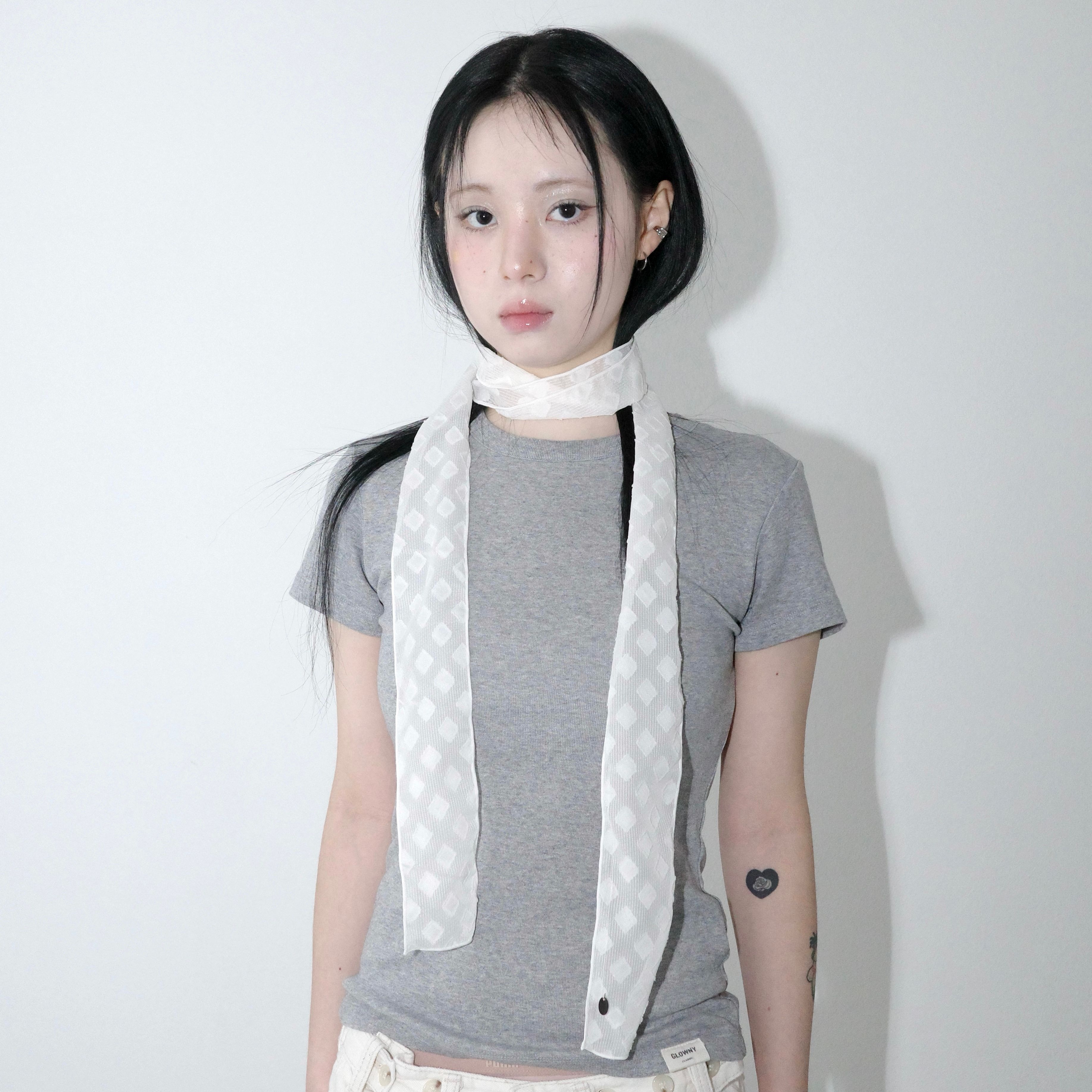 【LOULOUSEOUL】My Rose Scarf (Cream) LOULOUSEOUL My Rose Scarf - Cream | 하이츠스토어