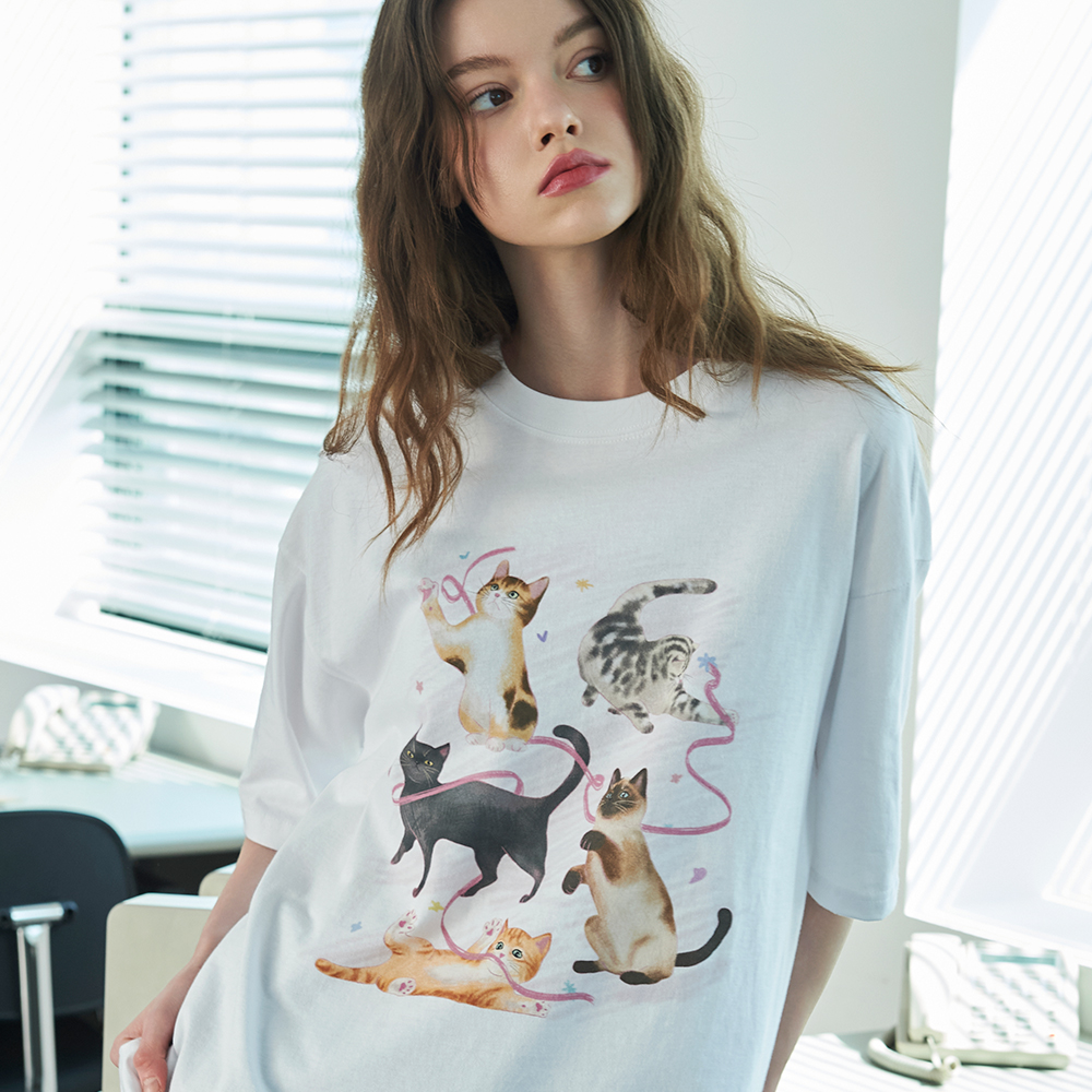 Tシャツ・カットソー ITZAVIBE ANGEL CAT VER.4 T SHIRT WHITE ANGEL CAT VER.4 T SHIRT - WHITE - ITZAVIBE | 60% - Asian