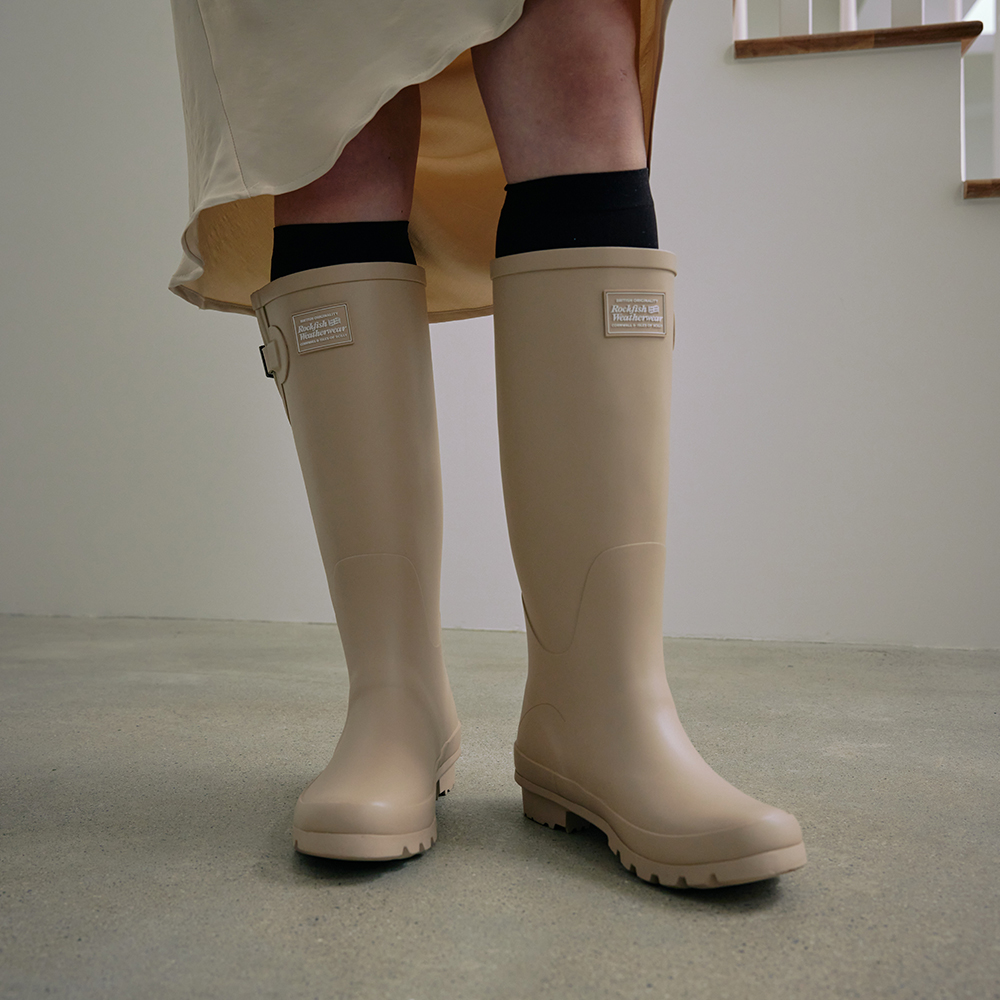 新作人気カラー【MARITHE】CLASSIC LOGO RAIN BOOTS LOW Oatmeal 新作人気カラー【MARITHE】CLASSIC LOGO RAIN BOOTS LOW Oatmeal