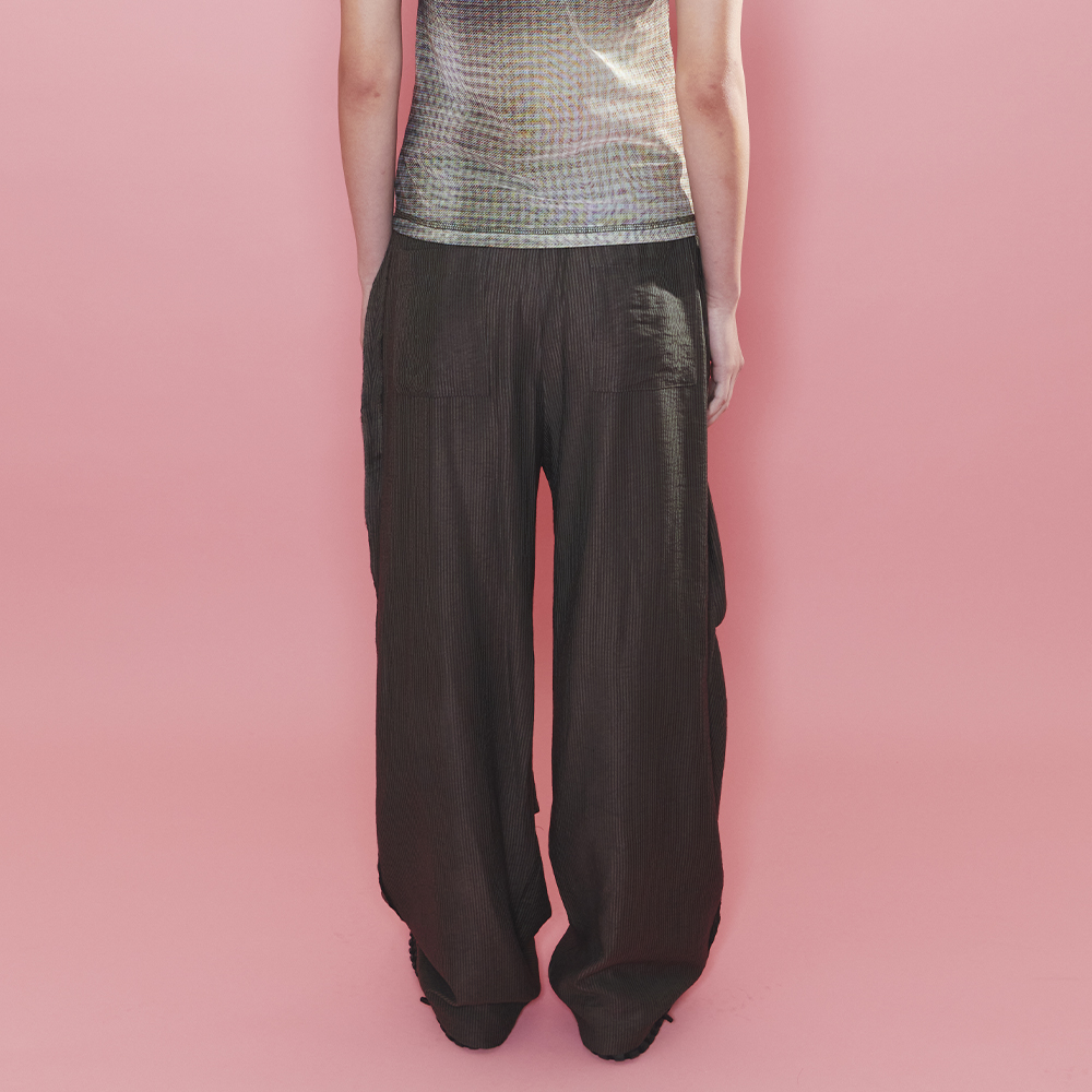 【ODLYWORKSHOP】Stripe Knee Dart Trousers 2Colors ODLYWORKSHOP] Stripe Knee Dart Trousers (ODLYWORKSHOP/パンツ