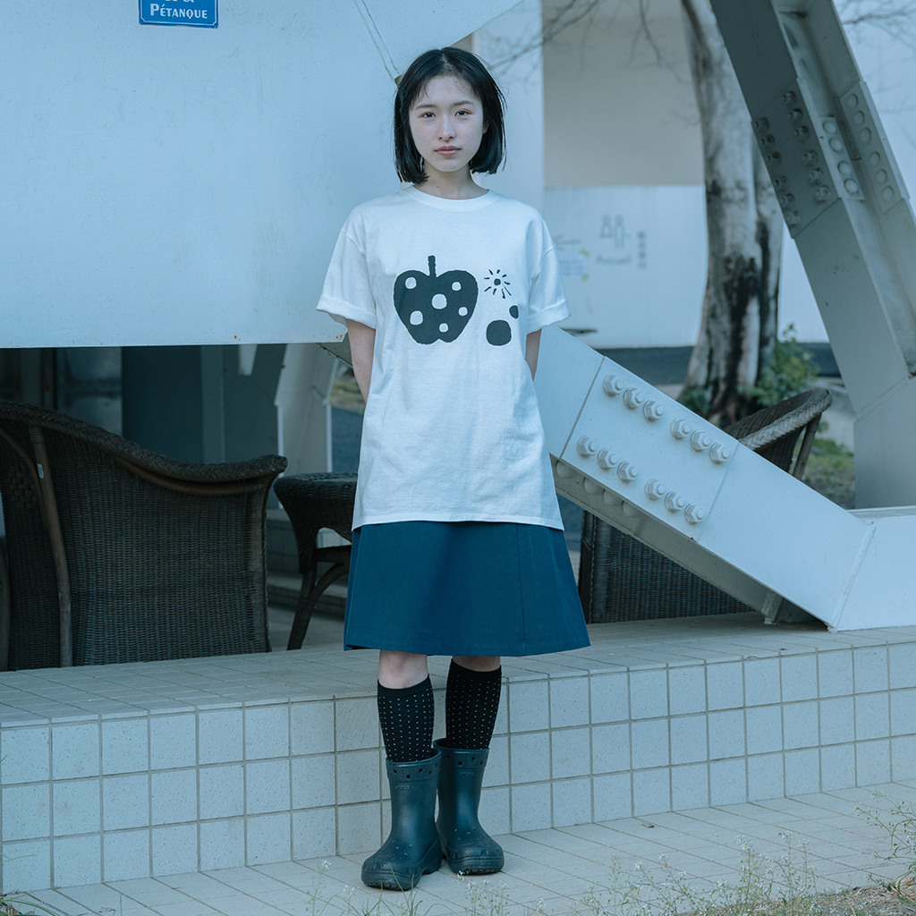 トップス OHESHIO APPLE DOT OVERFIT T-SHIRT APPLE DOT OVERFIT T-SHIRT, IVORY - 감도 깊은 취향 셀렉트샵 29CM