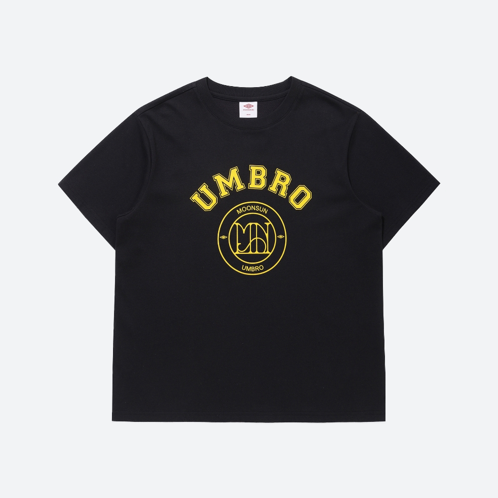 MOONSUN ♥ Umbro コラボ Logo T-Shirt Umbro x MOONSUN Logo T-Shirt / Black - 감도 깊은 취향 셀렉트