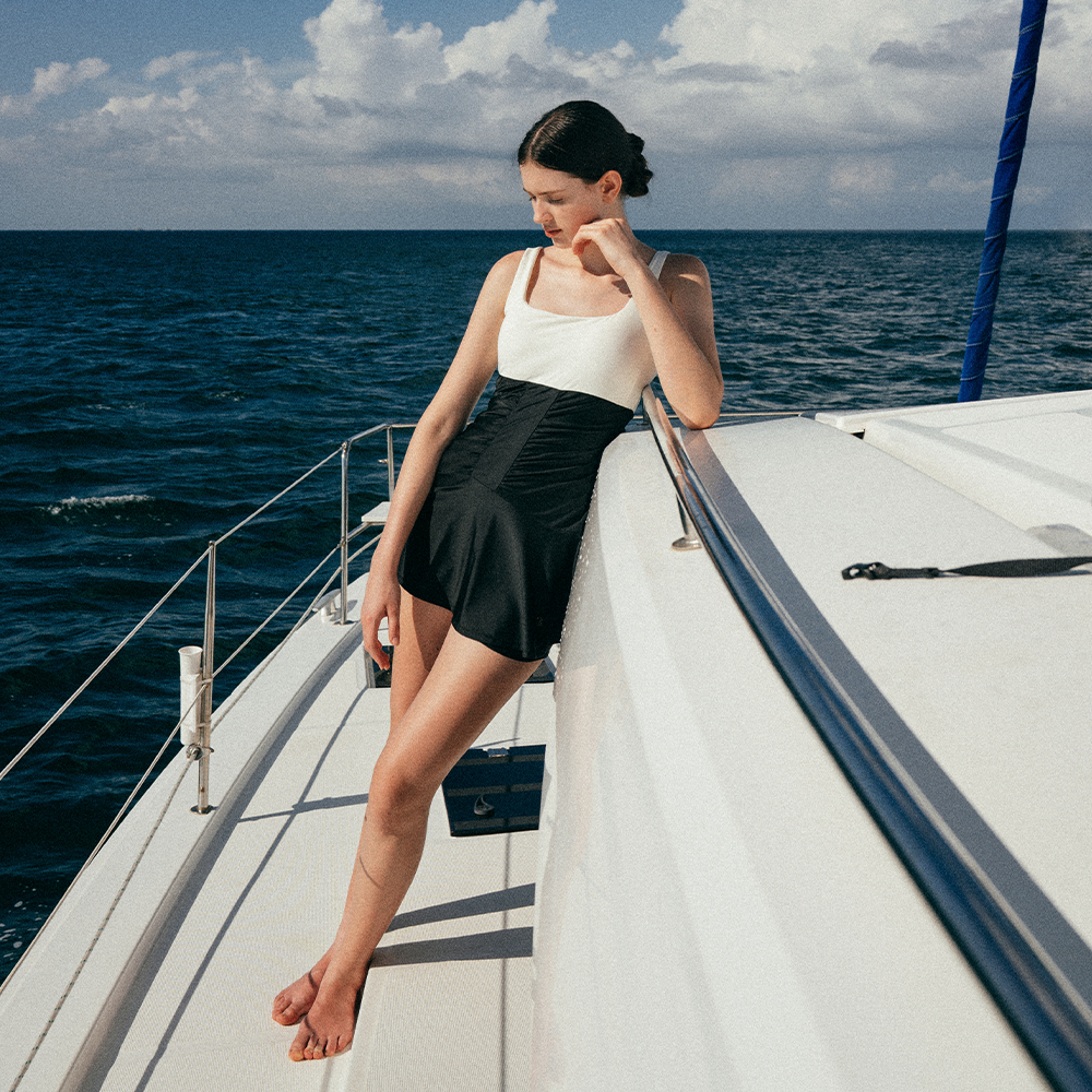 ■LAMEREI■ Tube Top Flare Swimsuit[LMBDSW237]Butter MUSINSA公式 | LAMEREI Tube Top Flare Swimsuit[LMBDSW237]-Butter