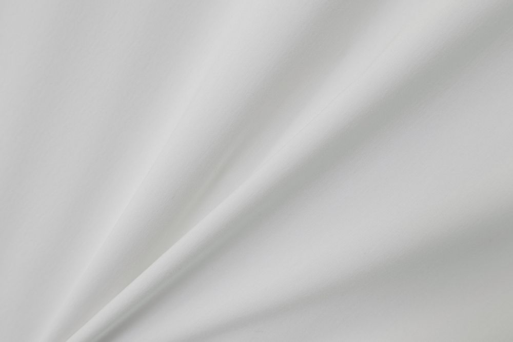 ⠀