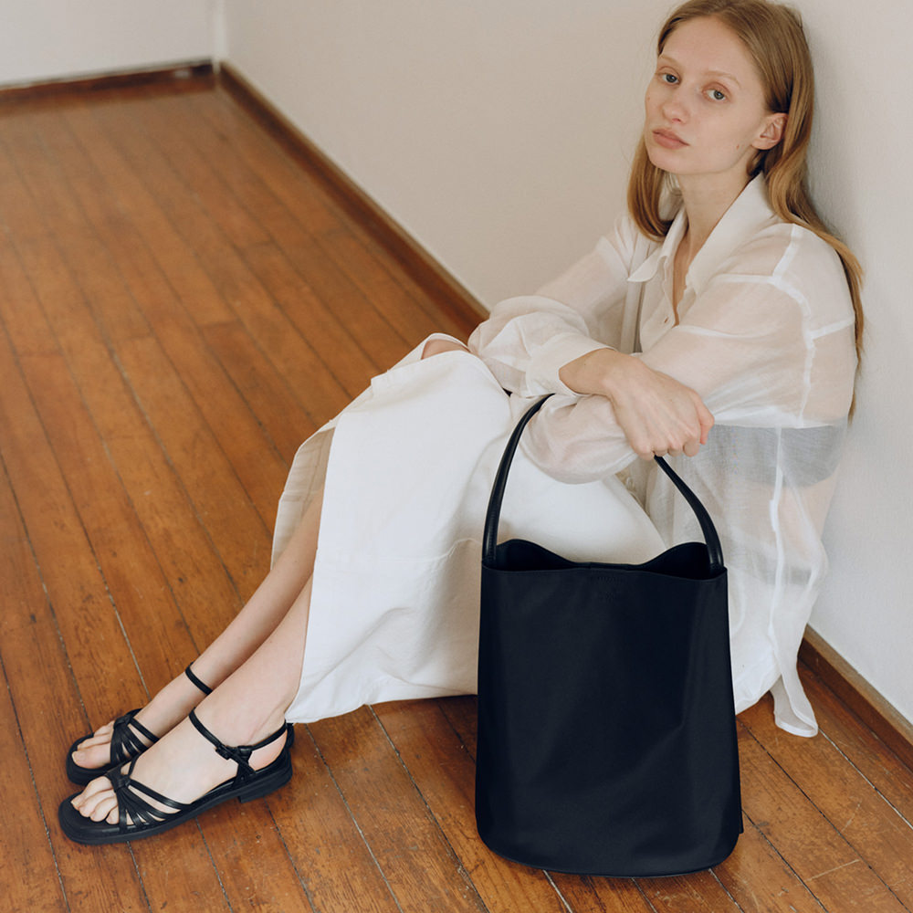 ★ROH SEOUL★ Fin sandals Black RSH23SB4DBK Fin sandals Black - 감도 깊은 취향 셀렉트샵 29CM