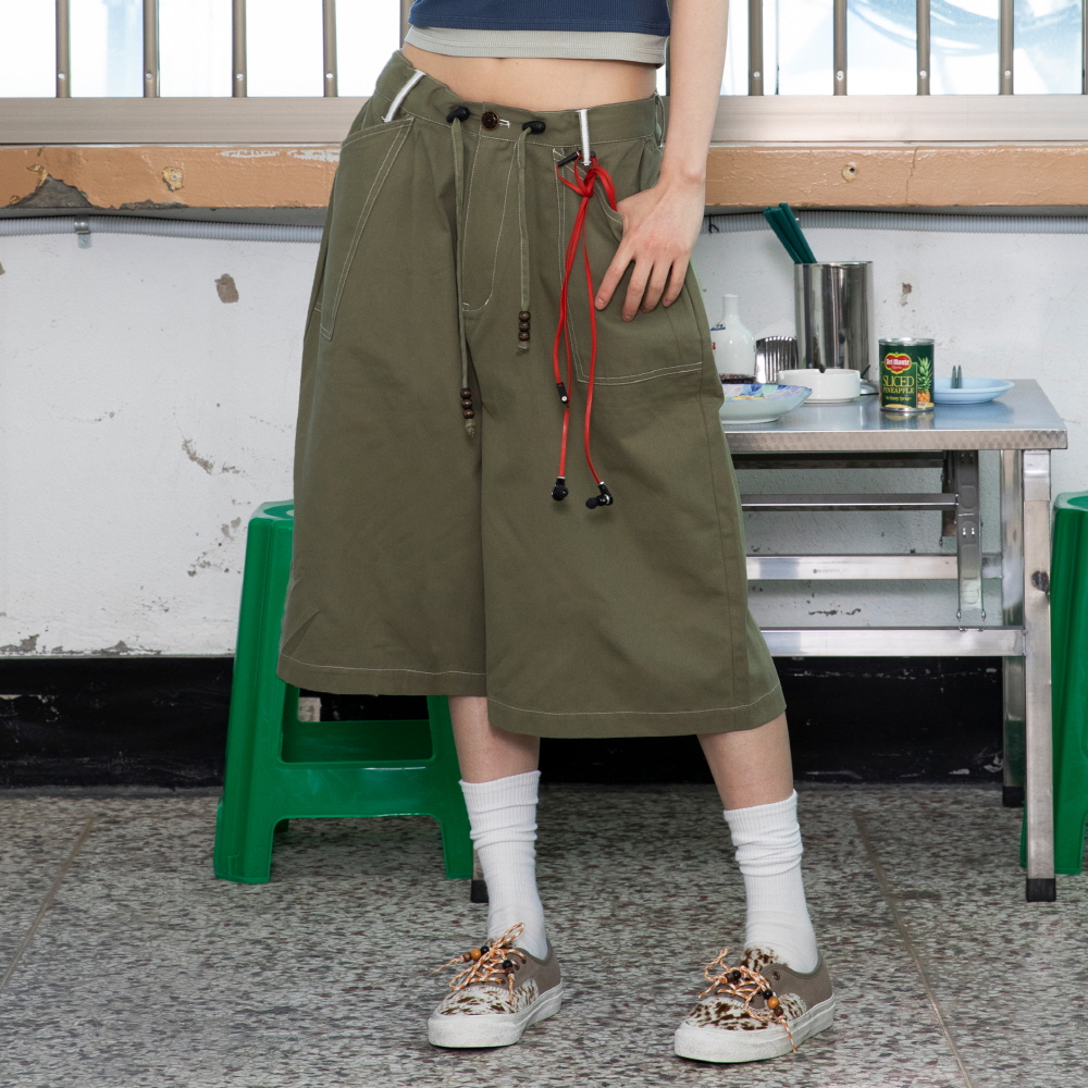 WXP027 루나키후 자수 코튼 버뮤다 팬츠 (KHAKI) - 감도 깊은