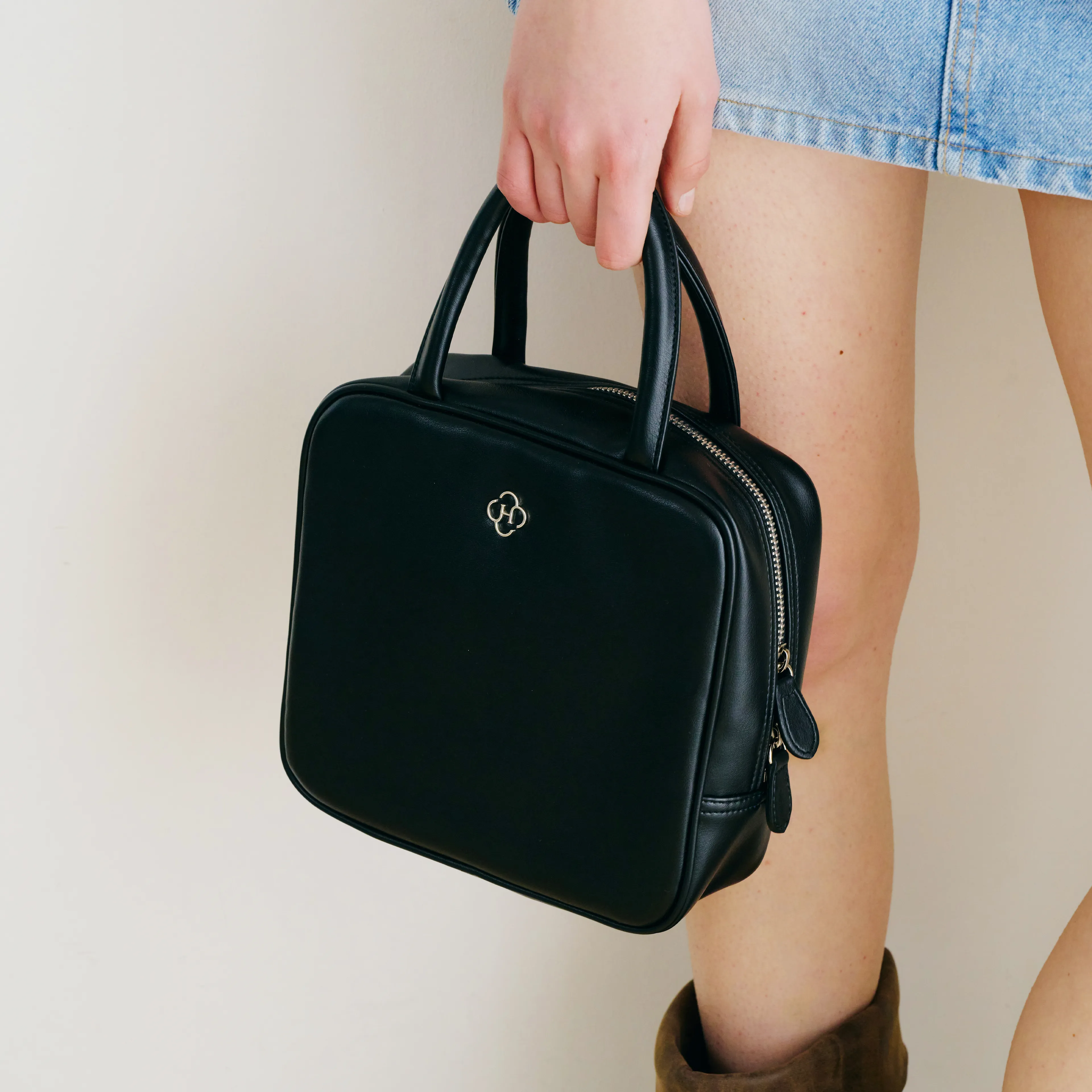 ★HEEARI★ Mari Silk Tote Bag Mari Silk Tote Bag_Pink Mari Silk Tote Bag 마리 실크 토트백_Pink - 감도 깊은 취향