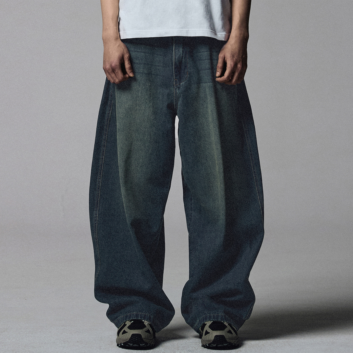 パンツ NOT4NERD TR 3 Tuck Balloon Pants Stripe Navy PT093SNY Balloon-leg trousers - Navy blue/Pinstriped - Ladies | H&M SG