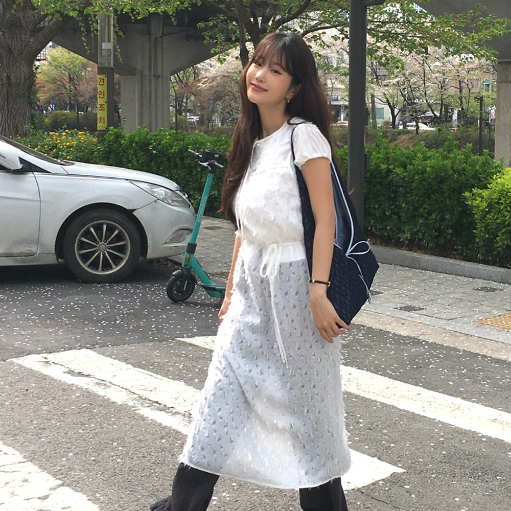String Wrinkle One-piece in Black VW4AO300-10 - 감도 깊은