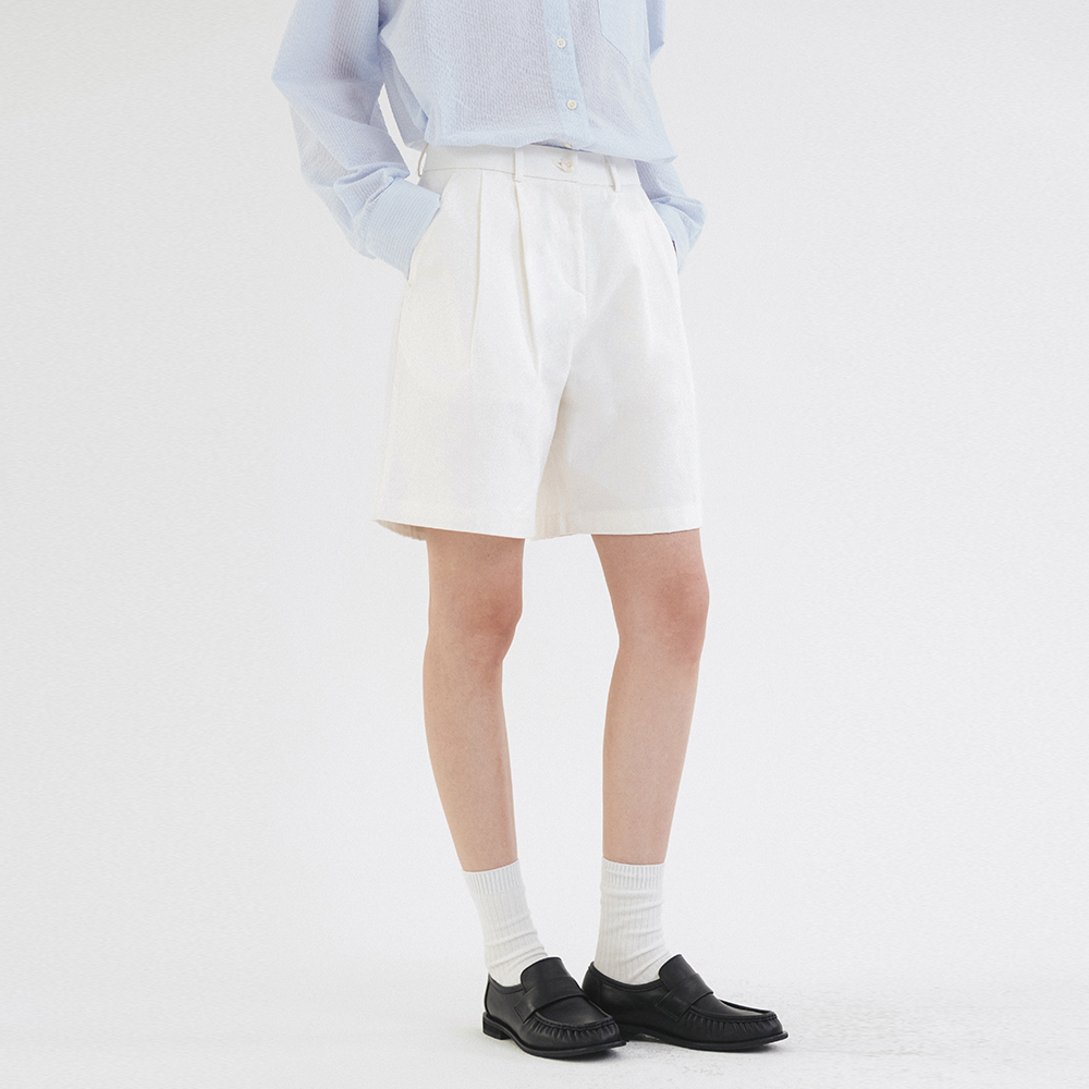 ショートパンツ Siyazu SIPT7158 Classic Tutu Cotton Shorts_Ivory SIPT7158 클래식 투턱 코튼 쇼츠_Ivory - 감도 깊은 취향 셀렉트
