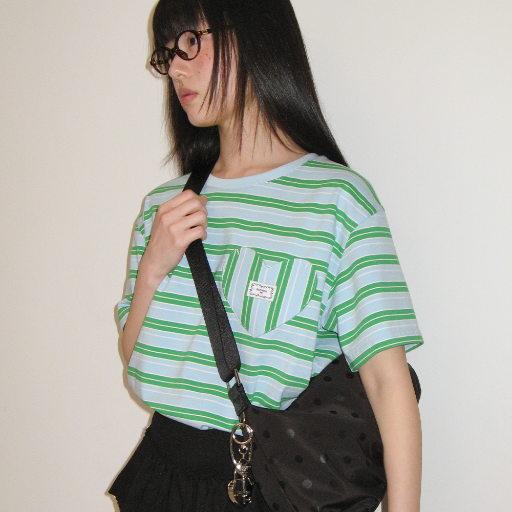 MULTI STRIPE HEART POCKET BASIC FIT T SHIRT BLUE - 감도 깊은