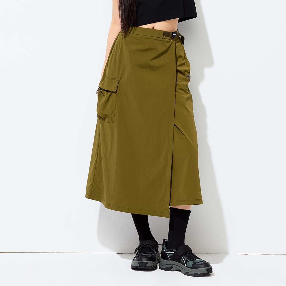 韓国商品/TREMING BIRD Nylon Cargo Shirring Set-up Skirt 韓国商品/TREMING BIRD Nylon Cargo Shirring Set-up Skirt