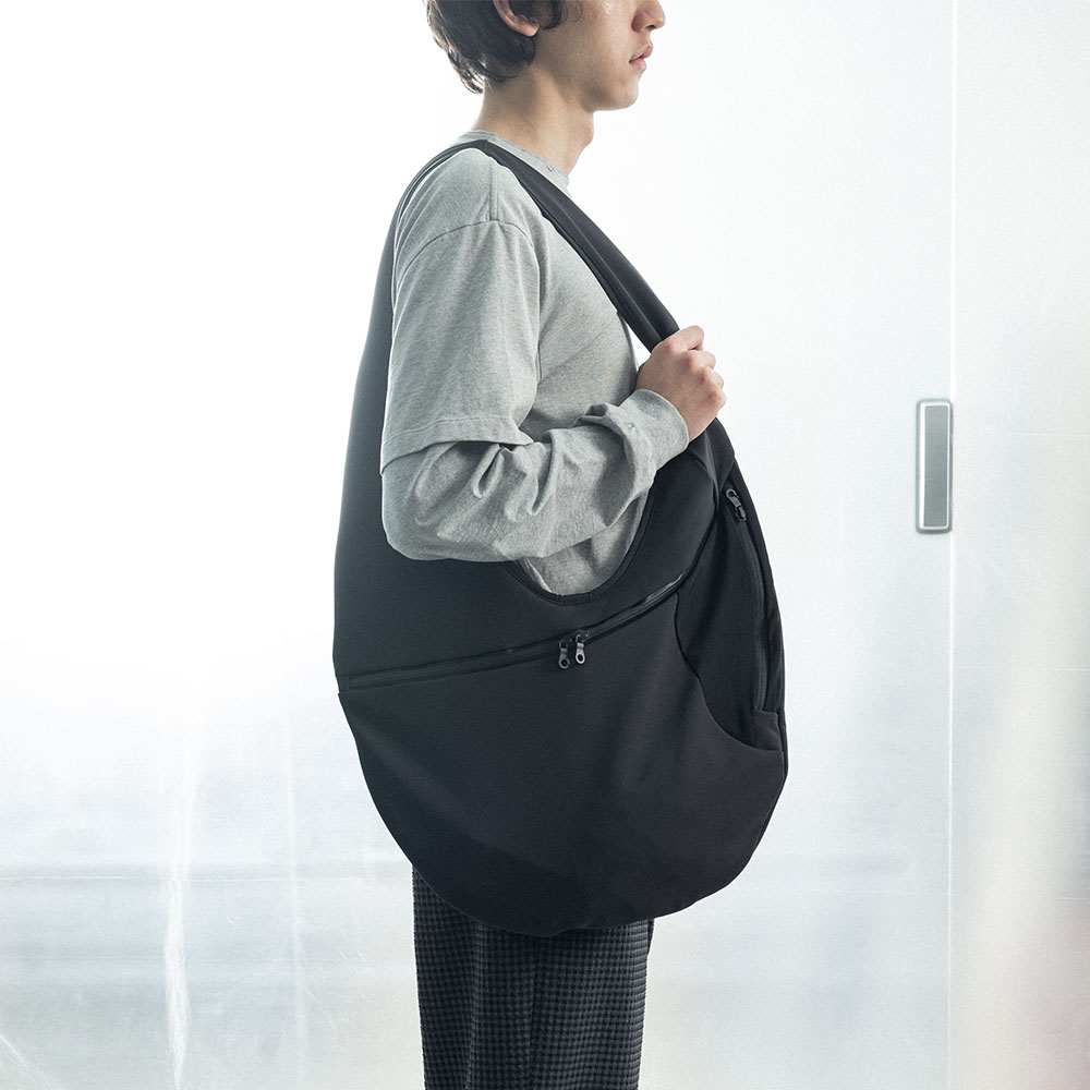 BAG 1 (CAYL x Usage) (Black) - 감도 깊은 취향 셀렉트샵 29CM