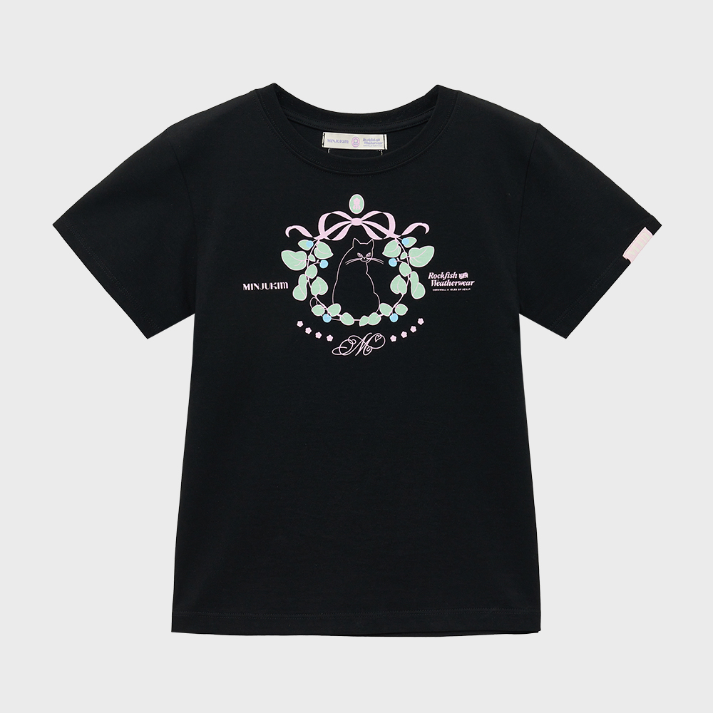 【Rockfish Weatherwear】X MINJUKIM SWEET KITTY BOW T-SHIRT X MINJUKIM] SWEET KITTY BOW T-SHIRT - 2 colors - 감도 깊은