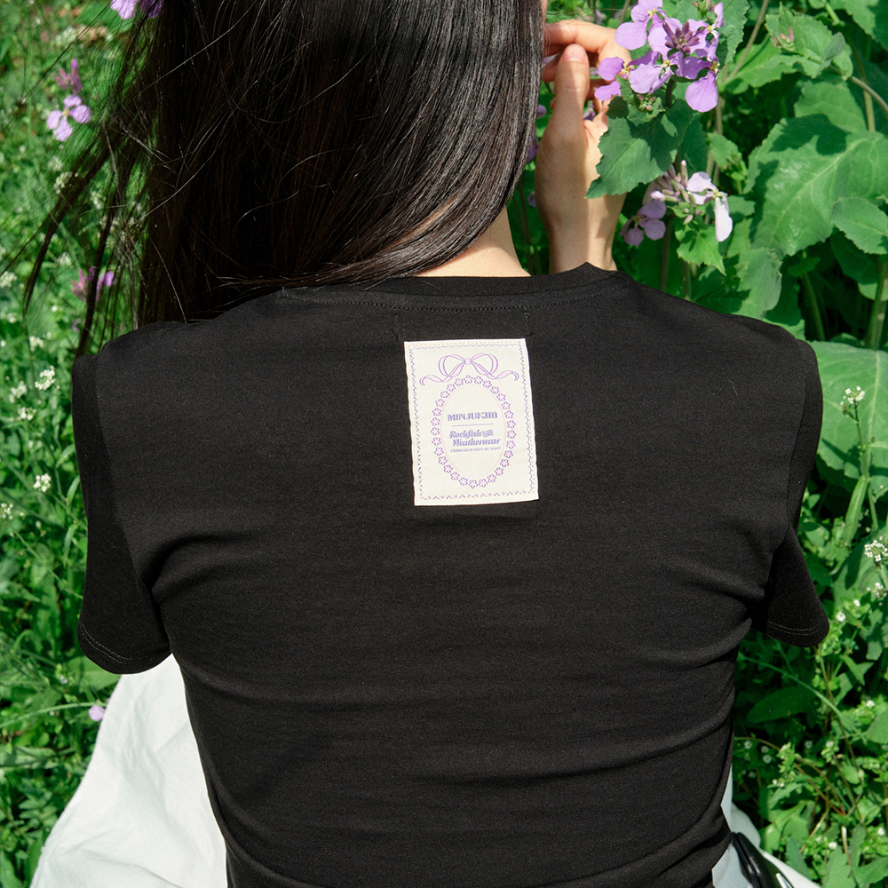【Rockfish Weatherwear】X MINJUKIM LETTERING KITTY T-SHIRT X MINJUKIM] LETTERING KITTY T-SHIRT - 3 colors - 감도 깊은