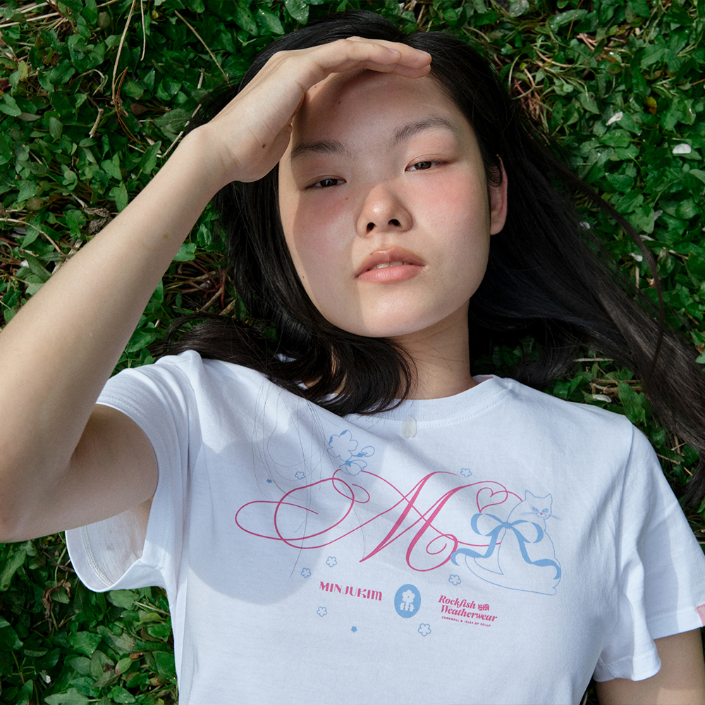 X MINJUKIM] LETTERING KITTY T-SHIRT - 3 colors - 감도 깊은
