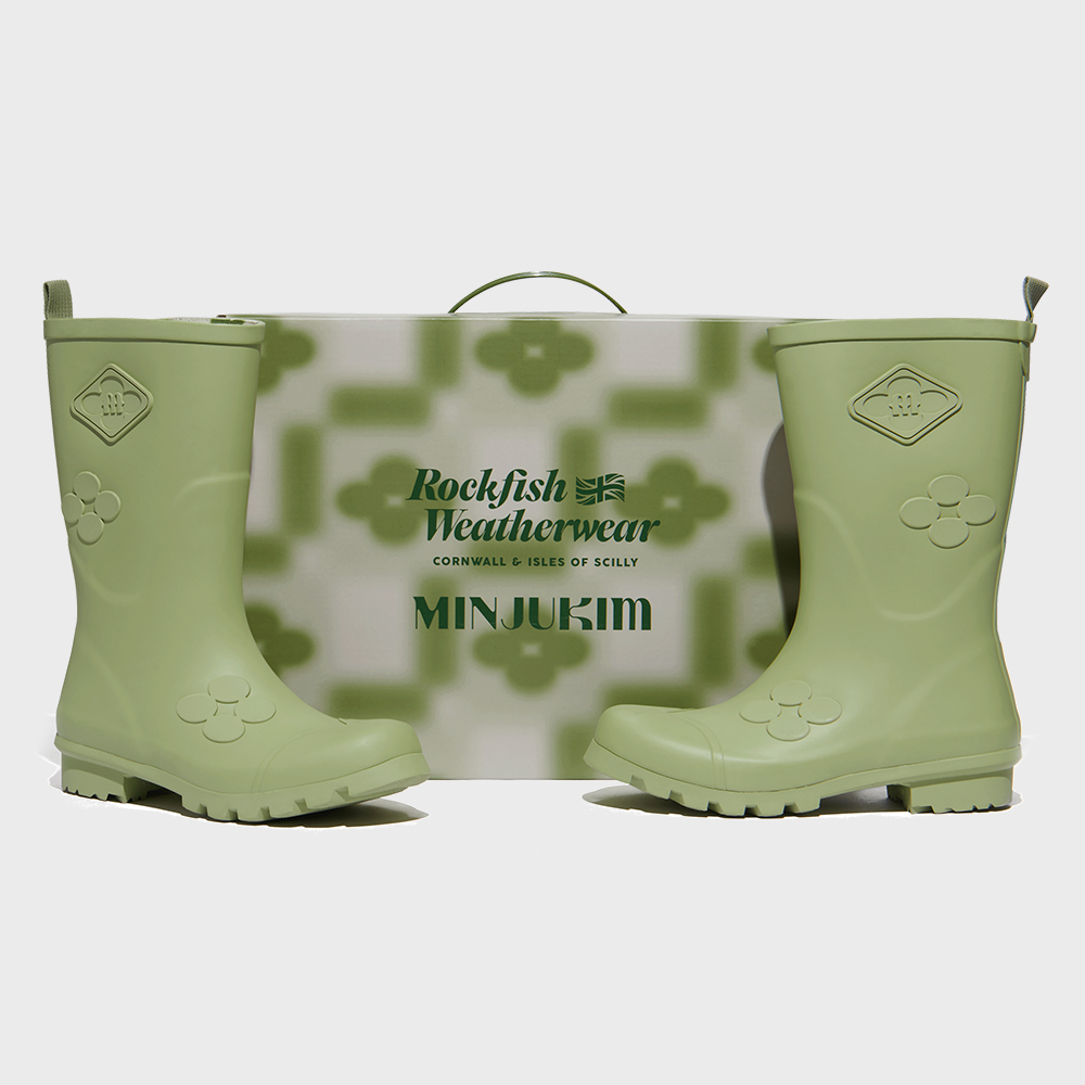 早期完売★Rockfish X MINJUKIM★FLORAL PATCH RAINBOOTS★人気 Rockfish Weatherwear] [X MINJUKIM] FLORAL PATCH RAINBOOTS