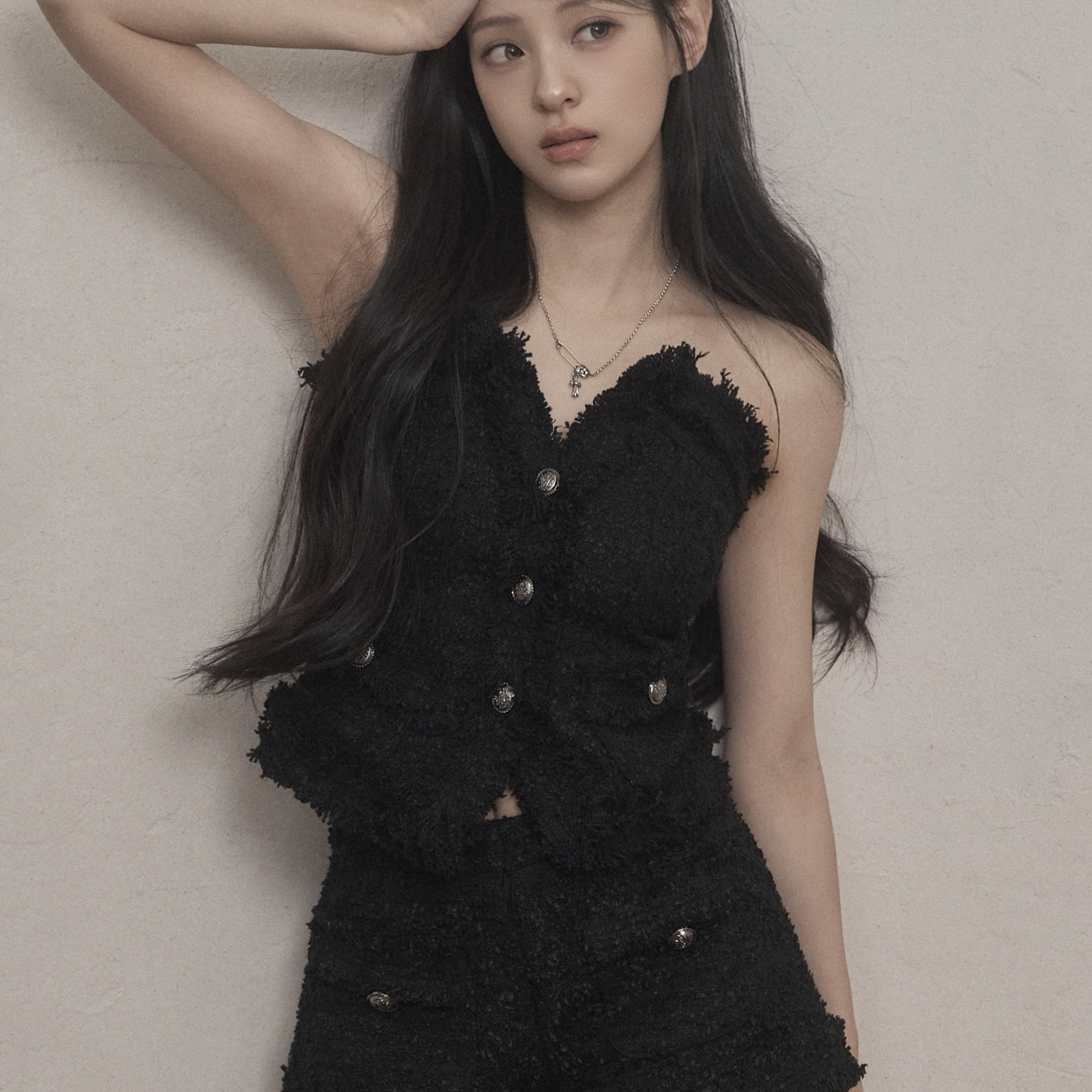 Antique Tweed Top (black) - 감도 깊은 취향 셀렉트샵 29CM
