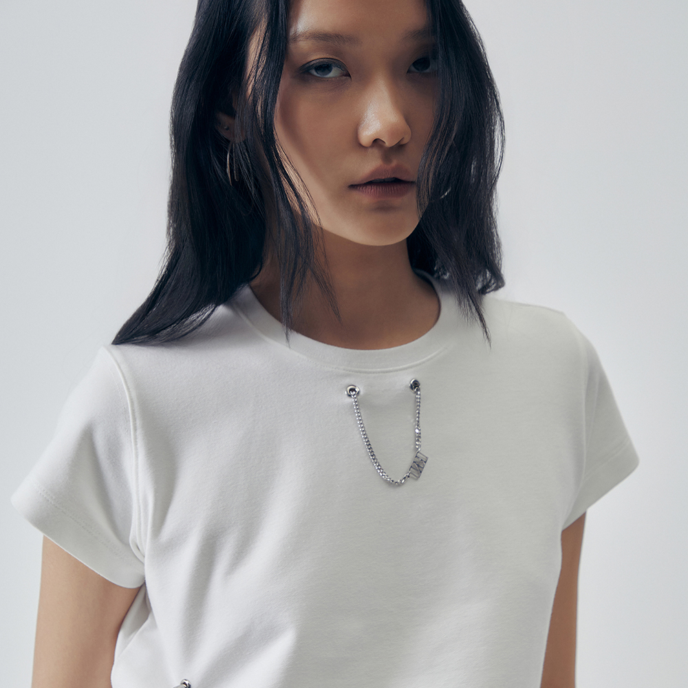 [TREEMINGBIRD] ★ Dubre Chain Crop T-Shirts Dubre Chain Crop T-Shirts [ White ] - 감도 깊은 취향 셀렉트