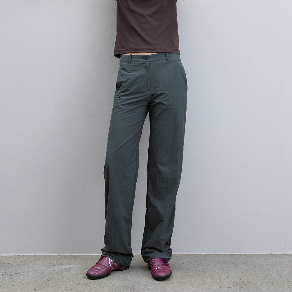 【PARTIMENTO】2WAY L POINTED DOUBLE WAIST PANTS パンツ 2WAY METAL POINTED DOUBLE WAIST PANTS_CHARCOAL - 감도 깊은