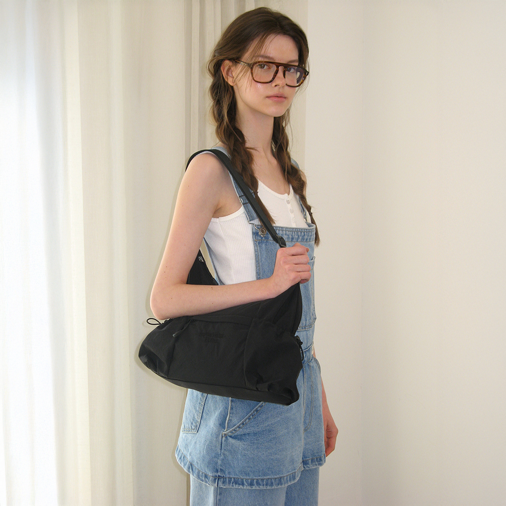 【Mused 】人気アーティスト愛用 Real Suede Heart Bag 뮤제드