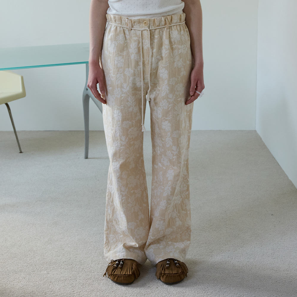 FRILL WIDE PANTS, WHITE - 감도 깊은 취향 셀렉트샵 29CM