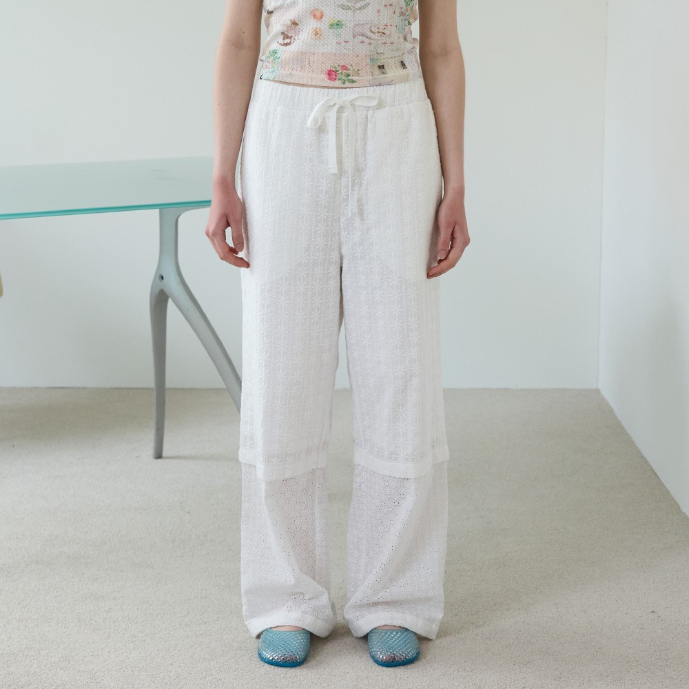COTTON EYELET SCALLOP PENDANT DROP BANDING PANTS WHITE