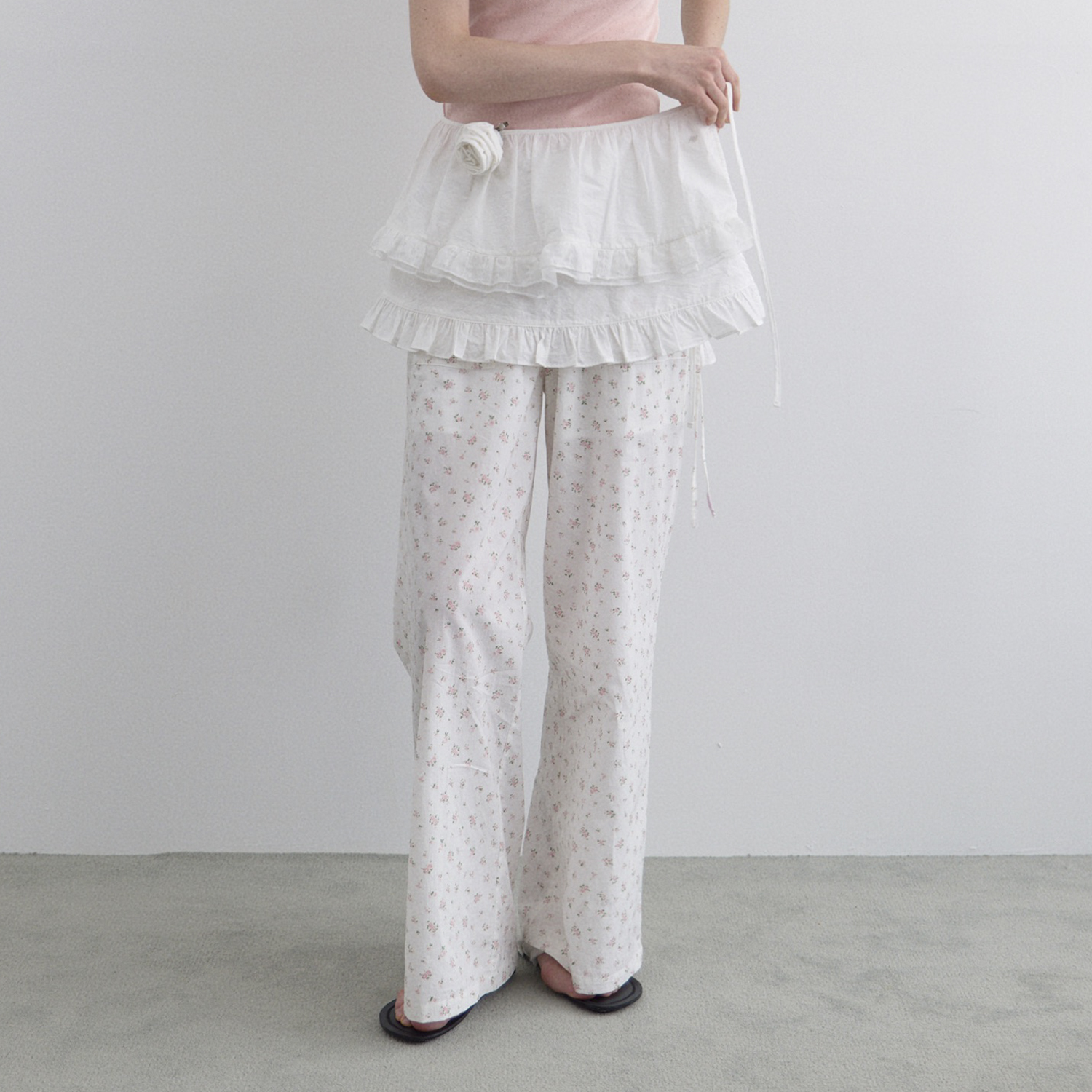 Textured Ruffled Comfy Pants [Gray] - 감도 깊은 취향 셀렉트