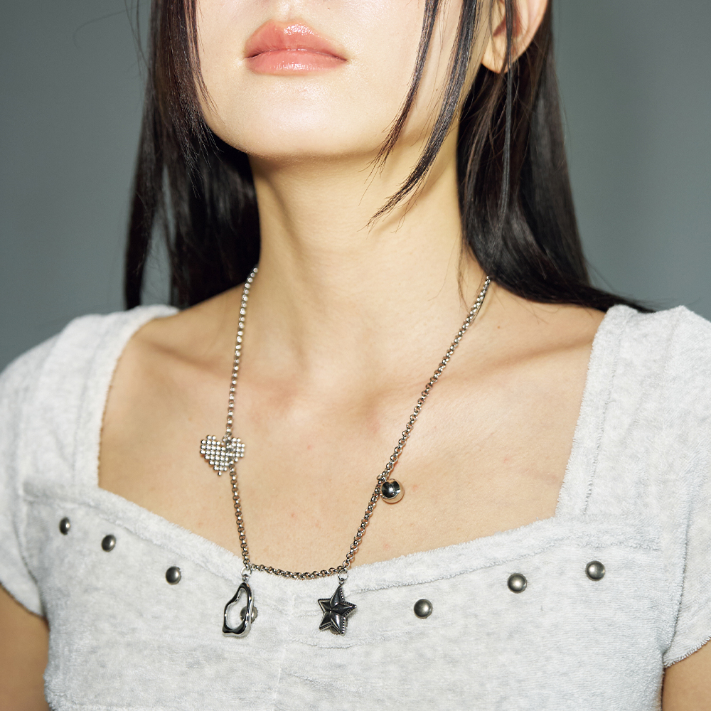★SENTIMENTS★ NO.548 [RED] SMILE SOLDIER NECKLACE NO.548 [RED] SMILE SOLDIER NECKLACE - 감도 깊은 취향 셀렉트