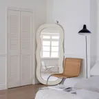 웨이브 디자인 전신 거울 (베이지-L) / 디자인 오브제 인테리어 전신 거치형 벽거울 카페 병원 대형 미러 신혼 집꾸미기 소품 포토존
