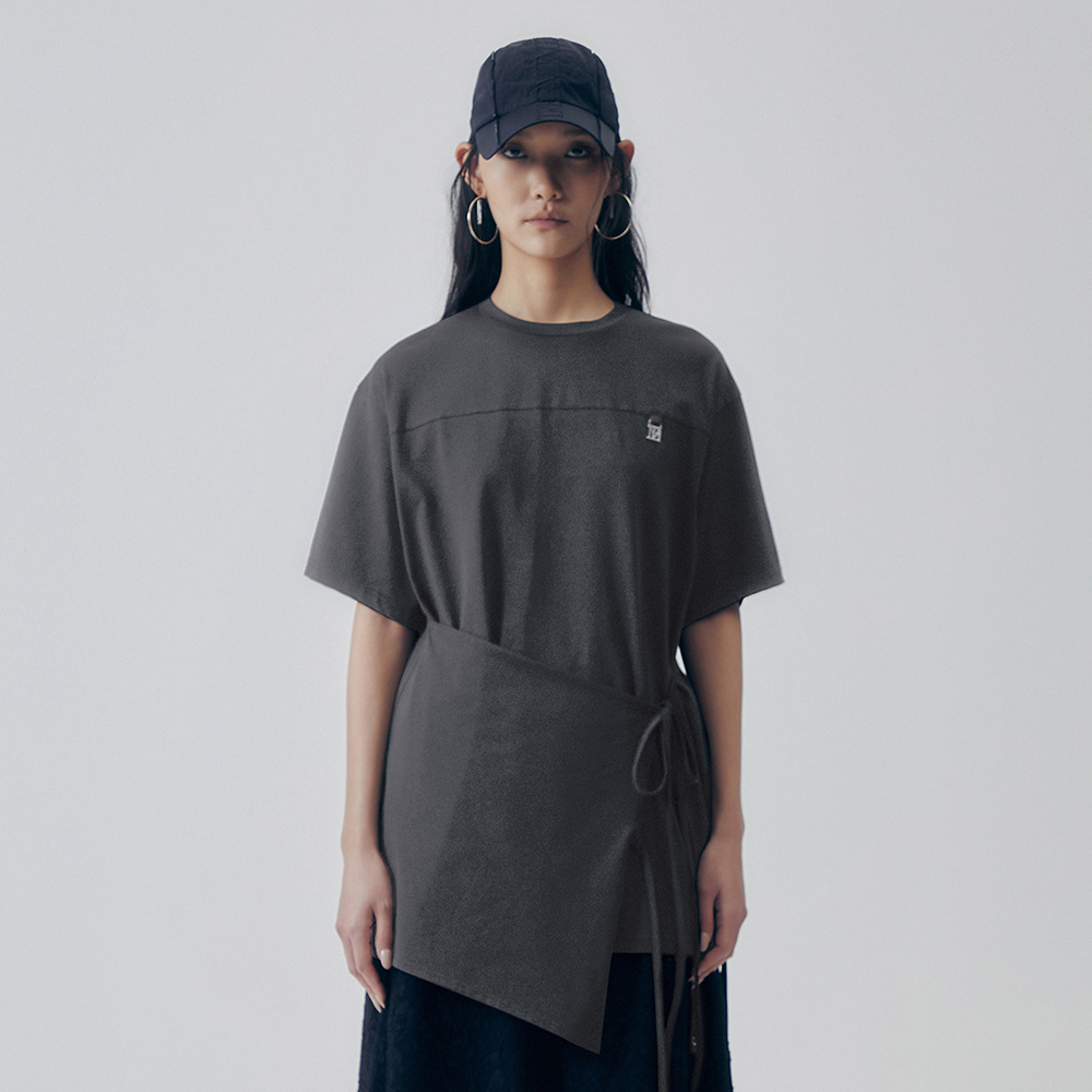 TMB Small Square Logo Crop T-shirts [ Black ] - 감도 깊은